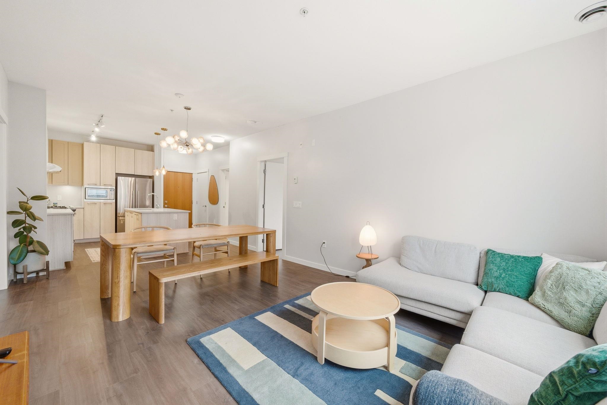 304 123 W 1ST STREET Unit: 304