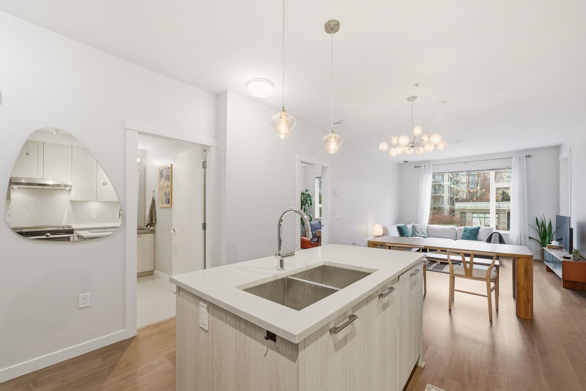 304 123 W 1ST STREET Unit: 304