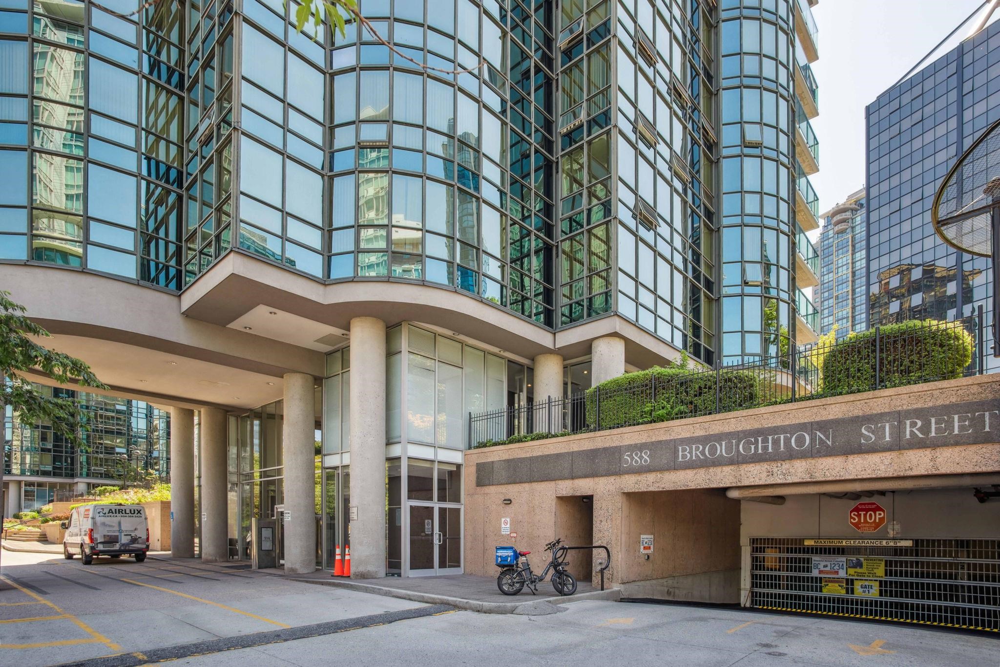 906 588 BROUGHTON STREET Unit: 906