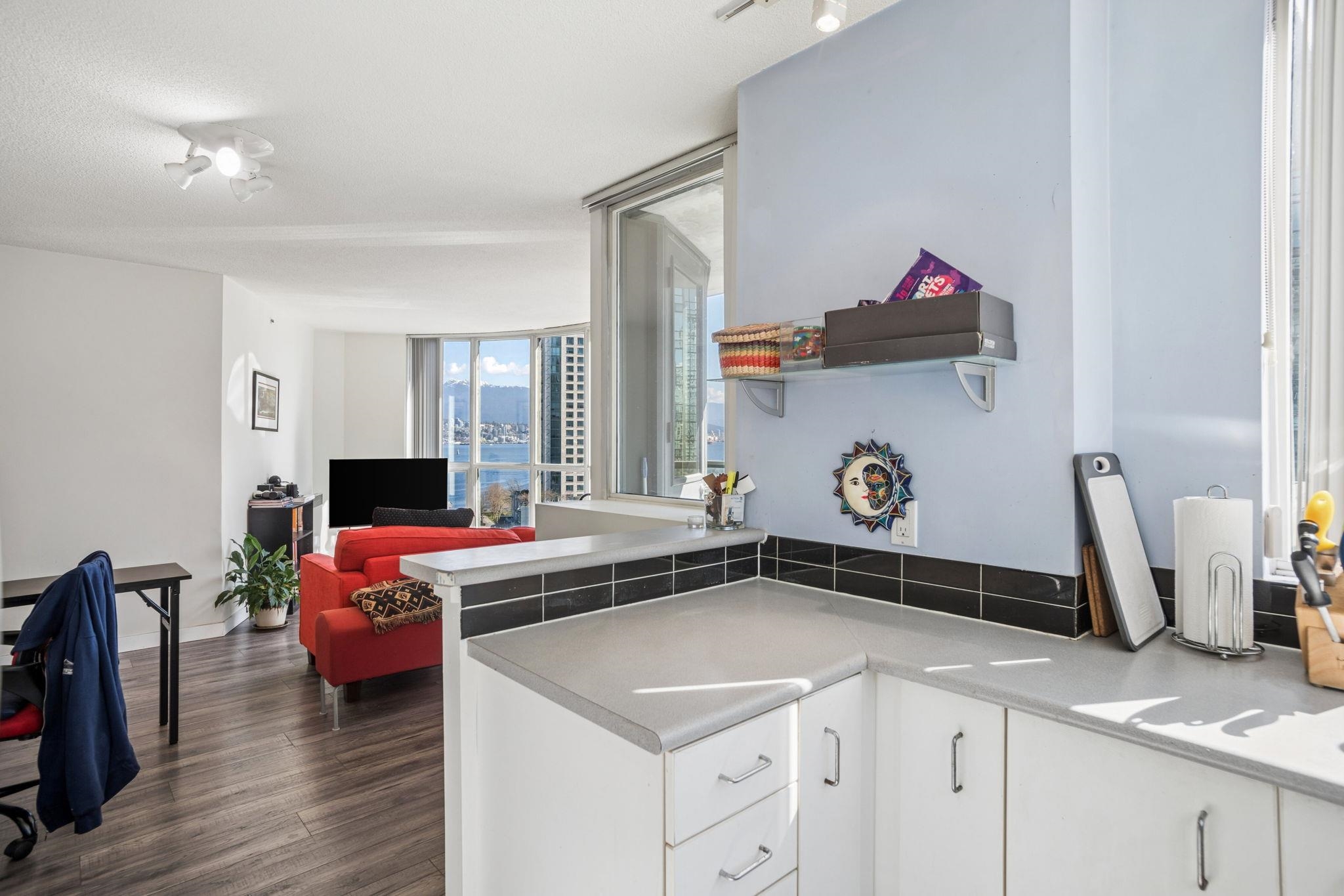 906 588 BROUGHTON STREET Unit: 906