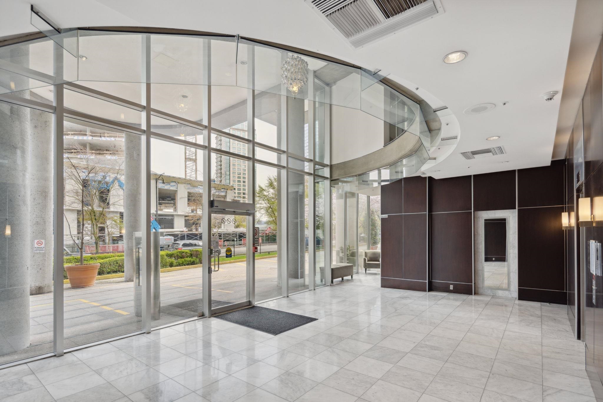 906 588 BROUGHTON STREET Unit: 906
