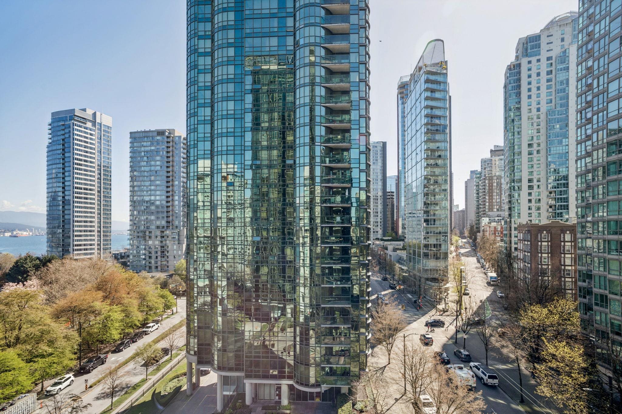 906 588 BROUGHTON STREET Unit: 906