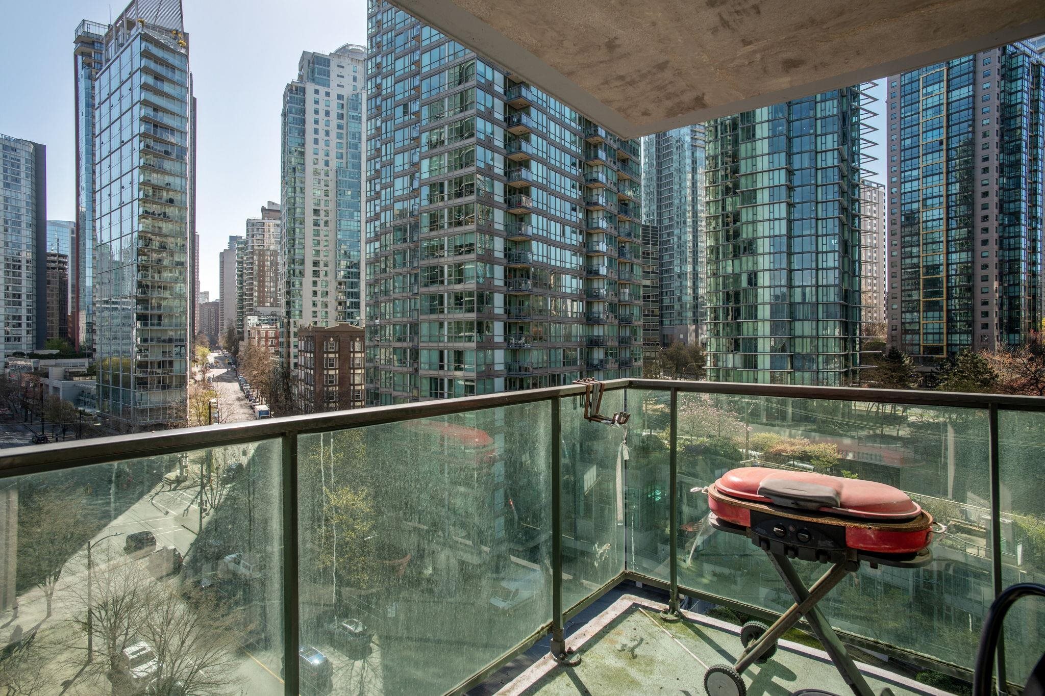 906 588 BROUGHTON STREET Unit: 906