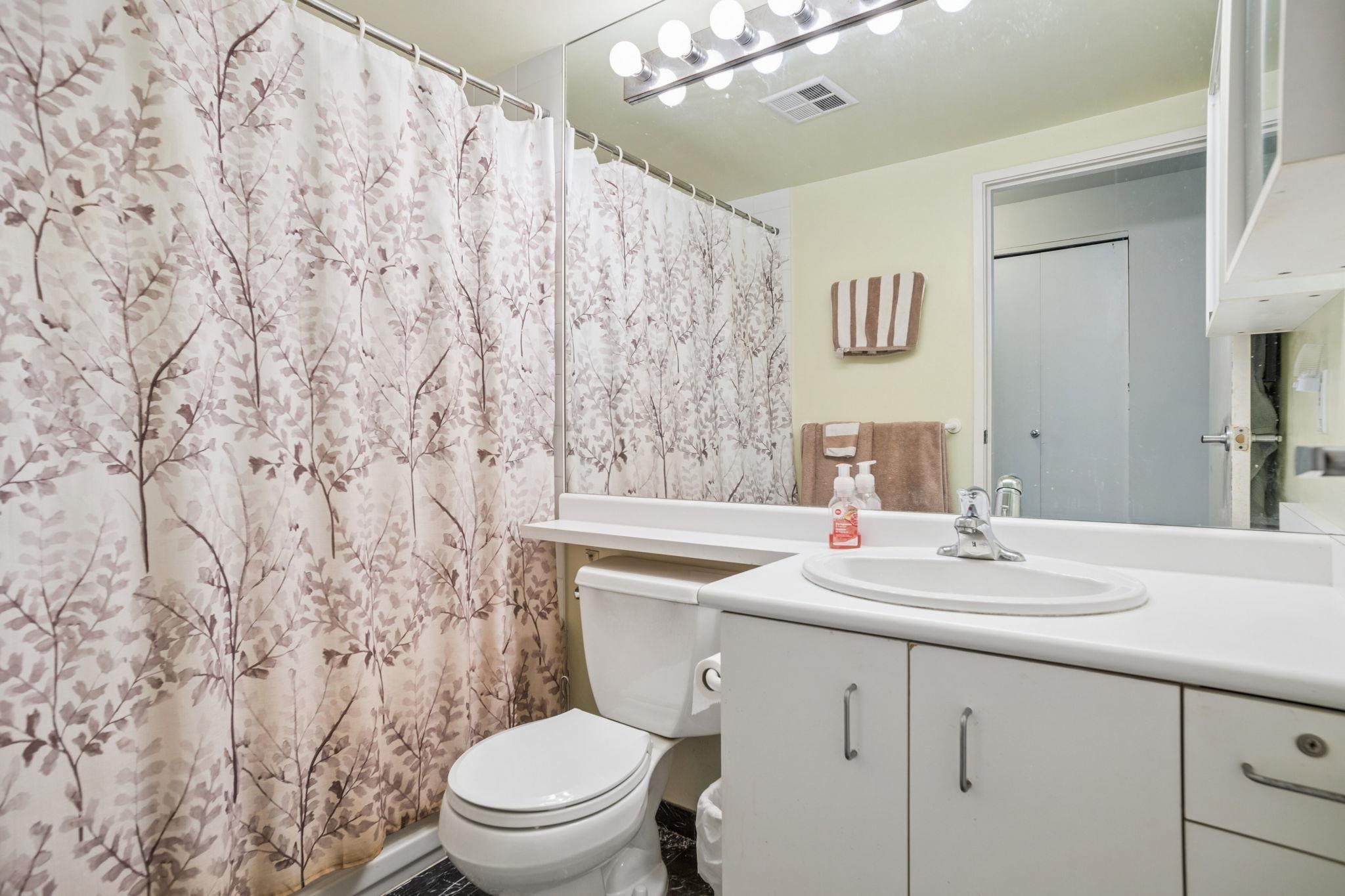 906 588 BROUGHTON STREET Unit: 906