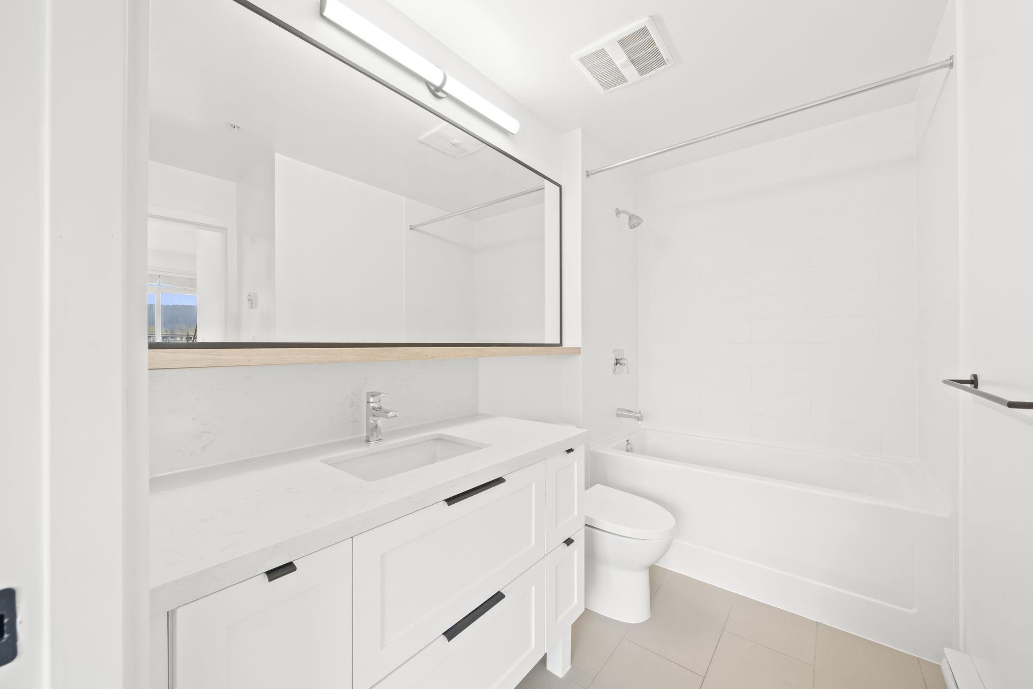 405 3038 ST GEORGE STREET Unit: 405