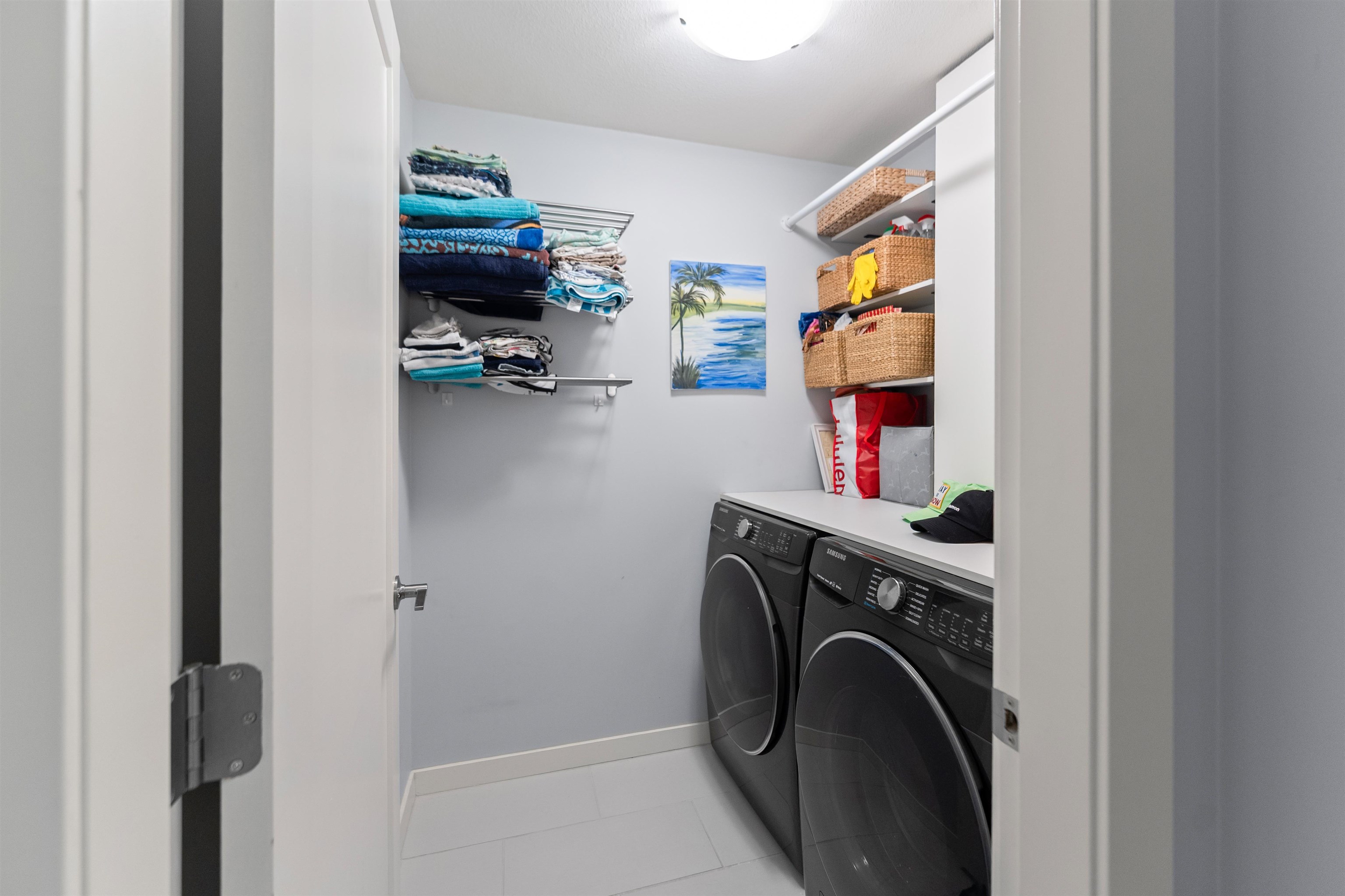 304 137 W 17TH STREET Unit: 304