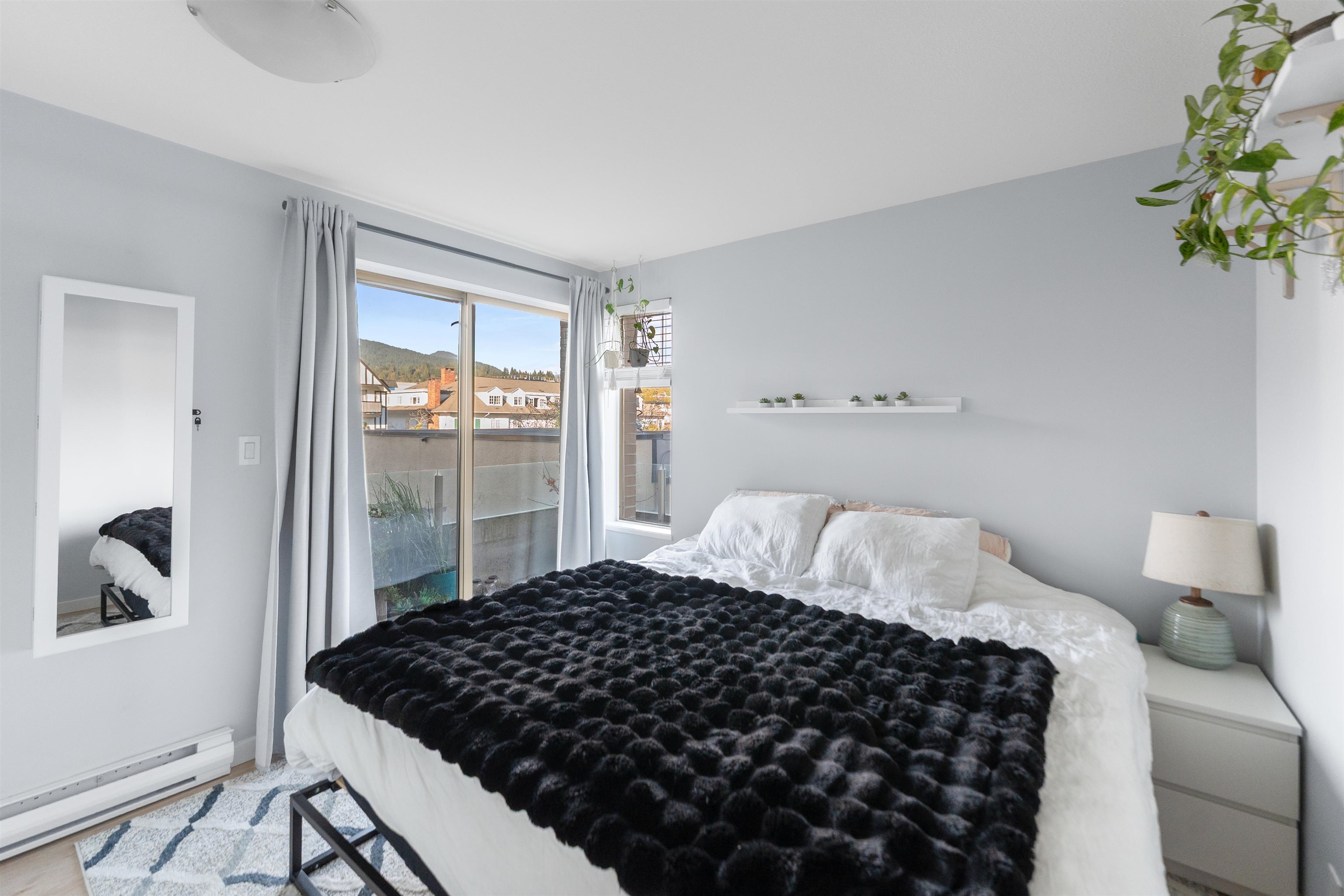 304 137 W 17TH STREET Unit: 304