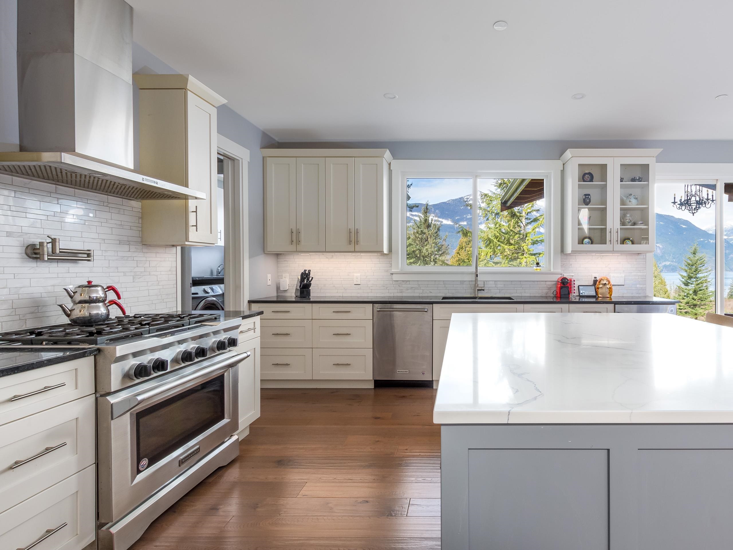 1 300 FURRY CREEK DRIVE Unit: 1