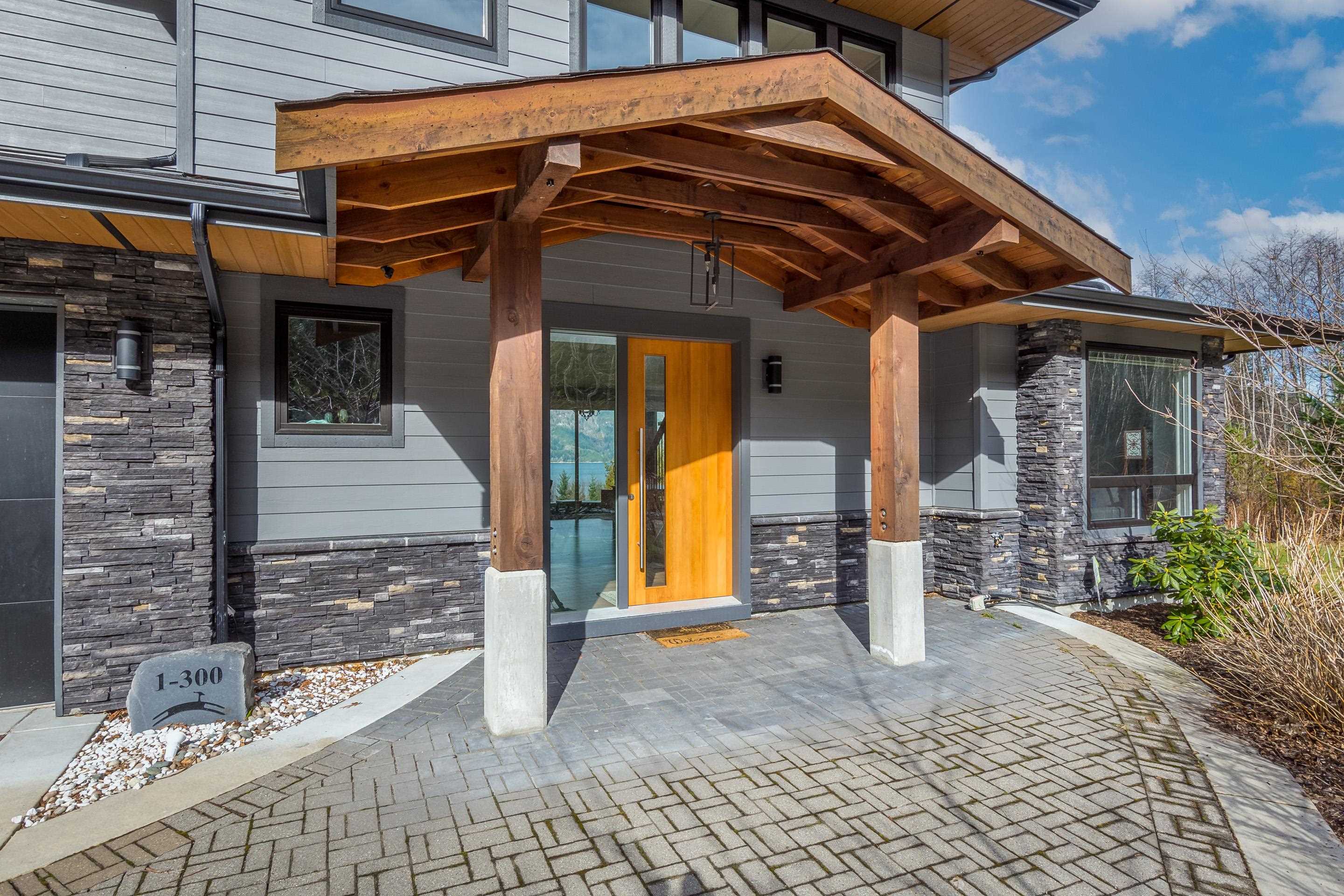 1 300 FURRY CREEK DRIVE Unit: 1