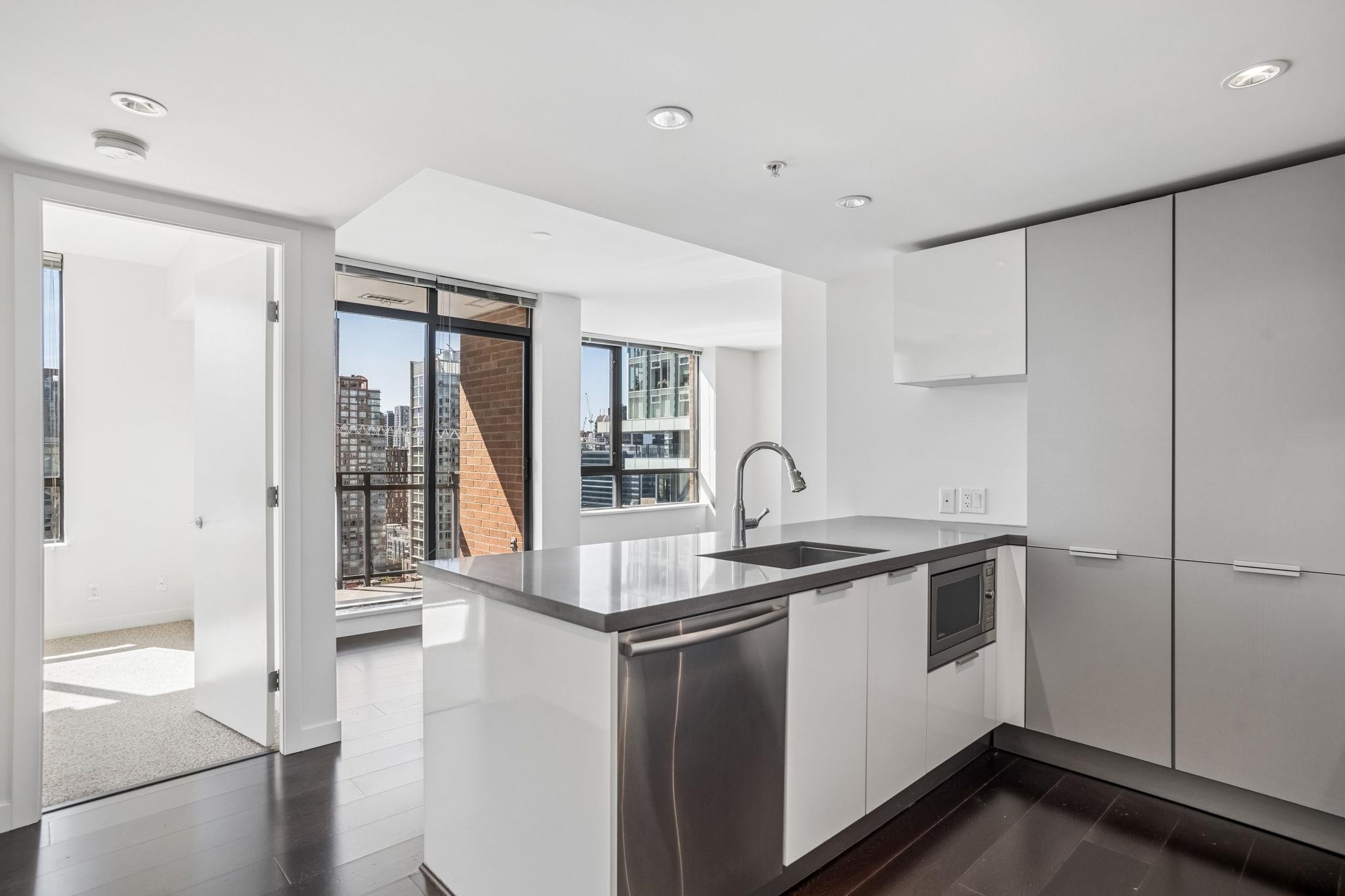 2203 788 RICHARDS STREET Unit: 2203