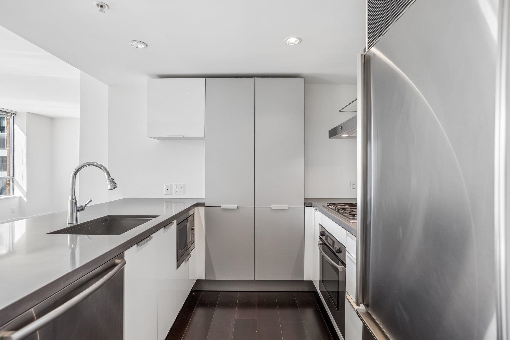 2203 788 RICHARDS STREET Unit: 2203