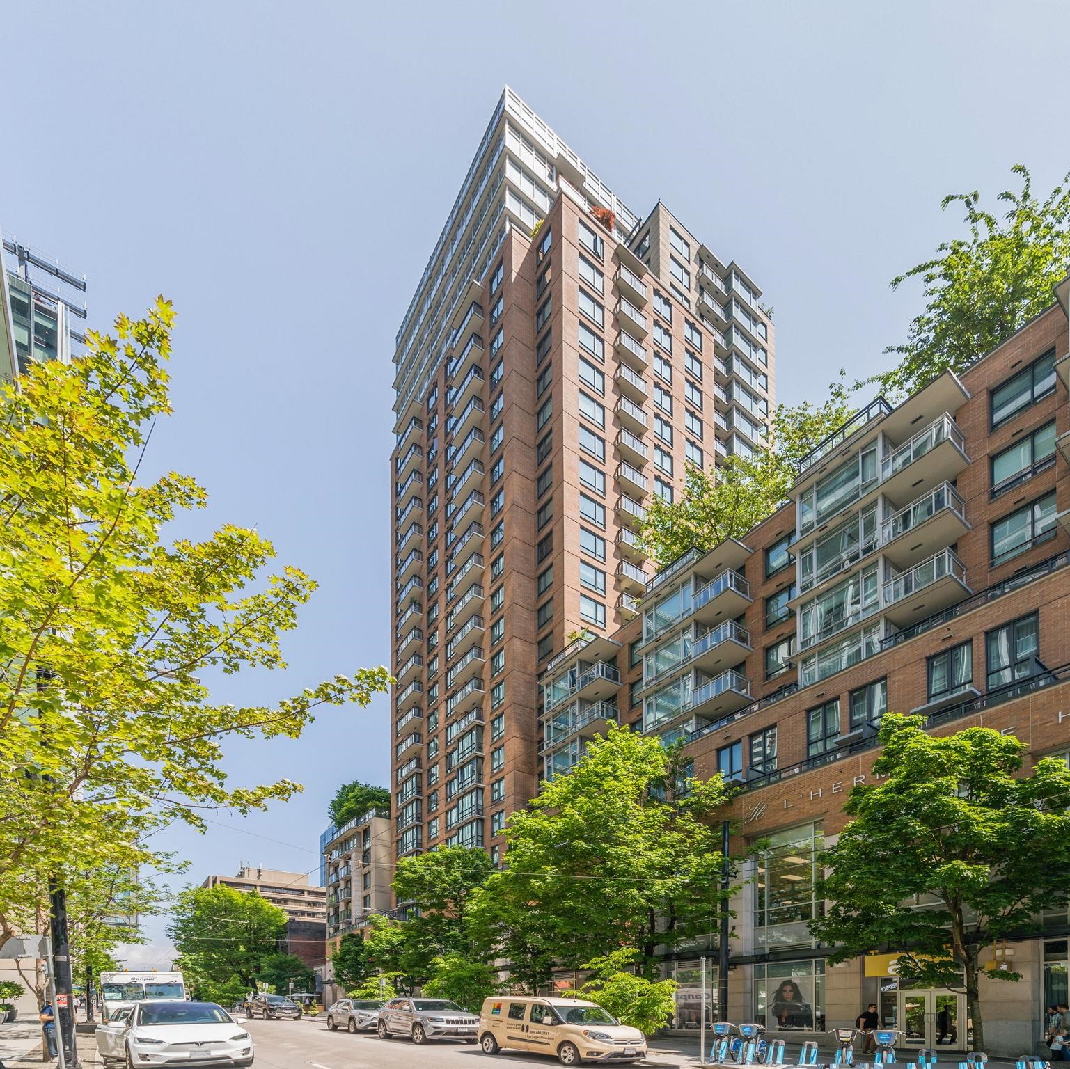 2203 788 RICHARDS STREET Unit: 2203