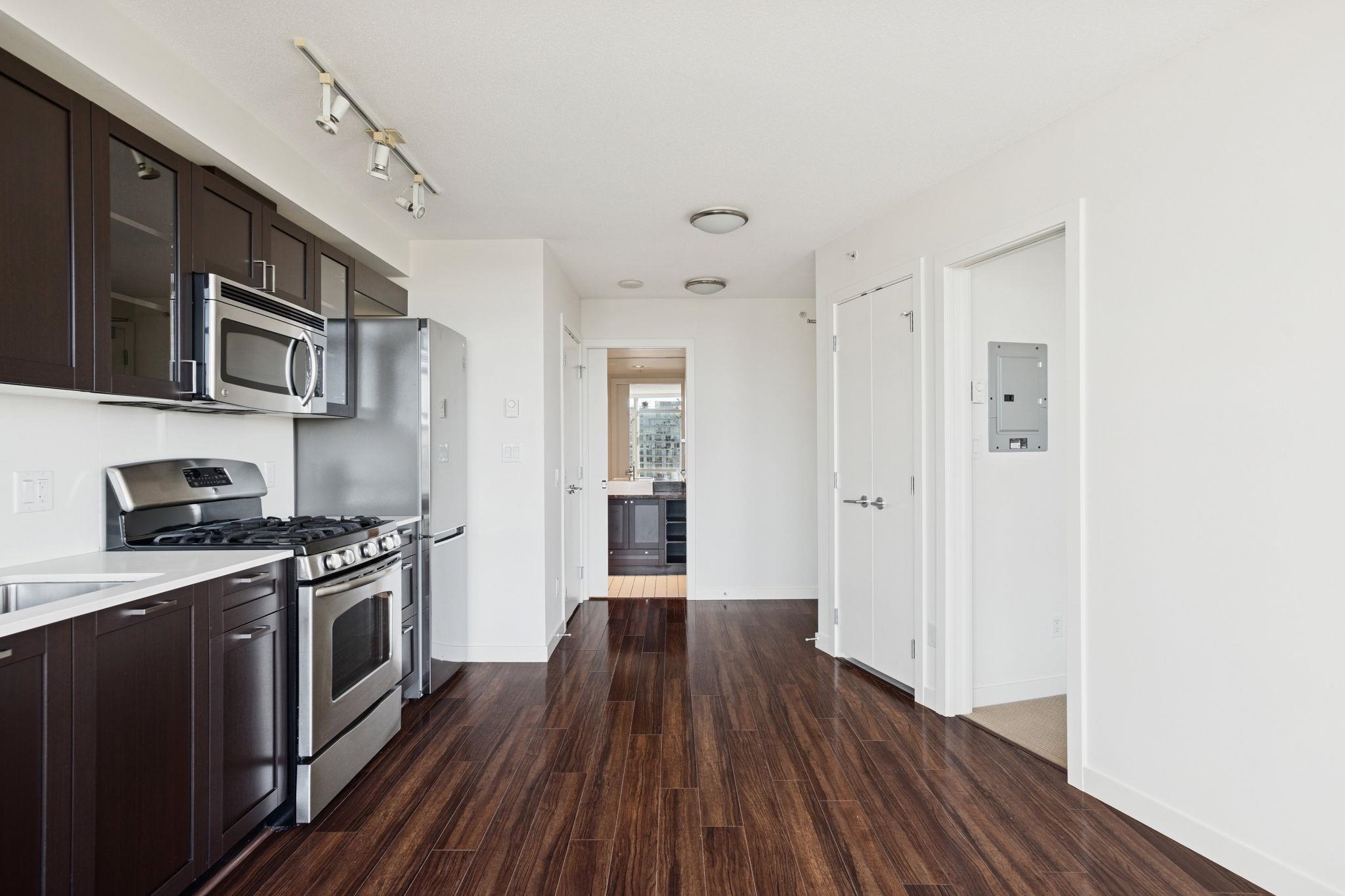 1010 4815 ELDORADO MEWS Unit: 1010