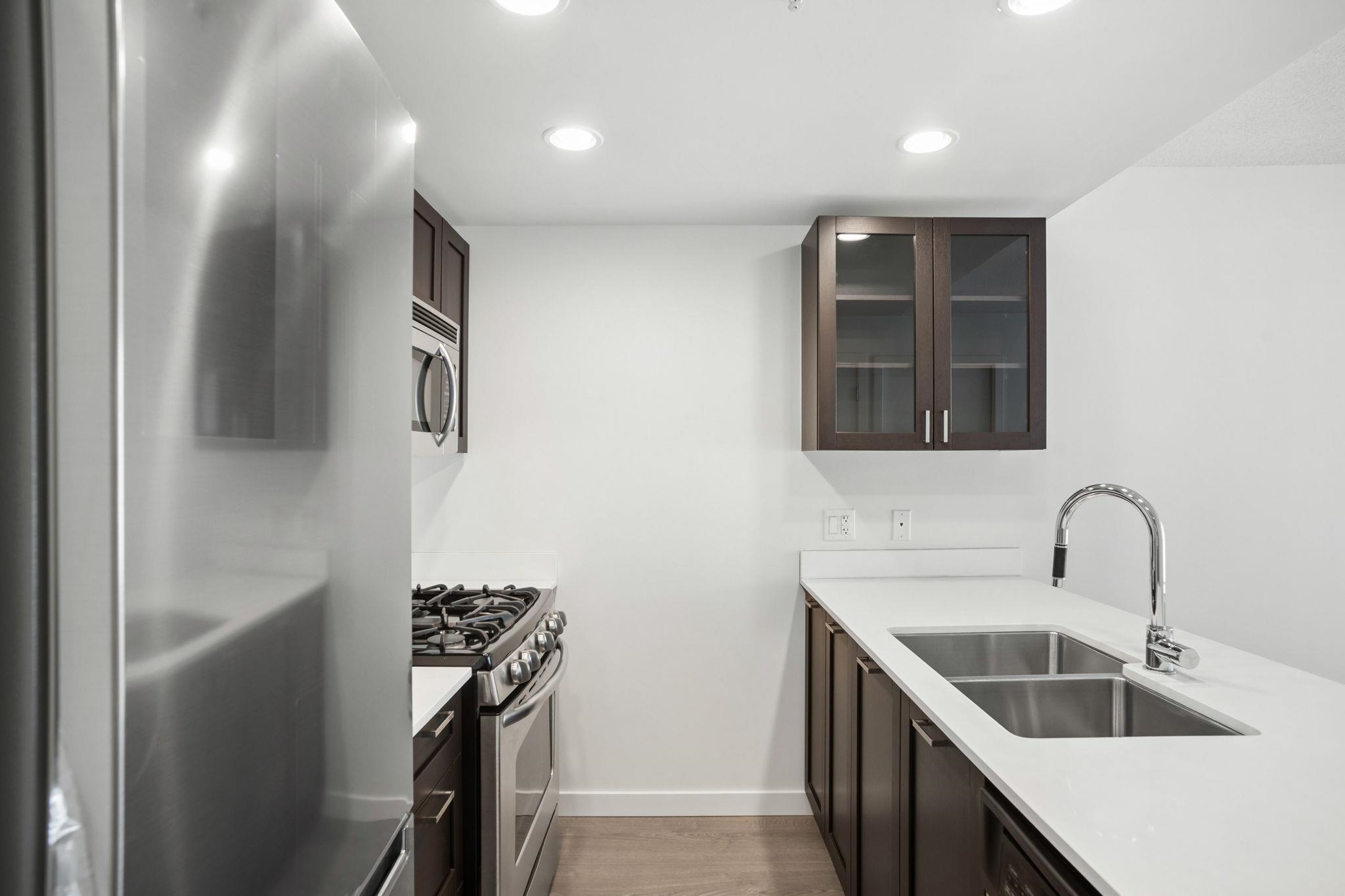 206 4815 ELDORADO MEWS Unit: 206