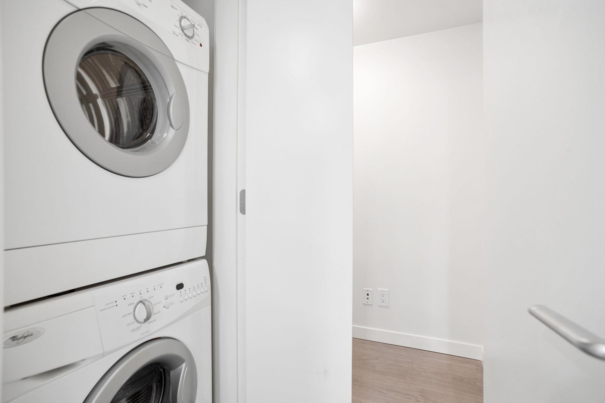205 4815 ELDORADO MEWS Unit: 205
