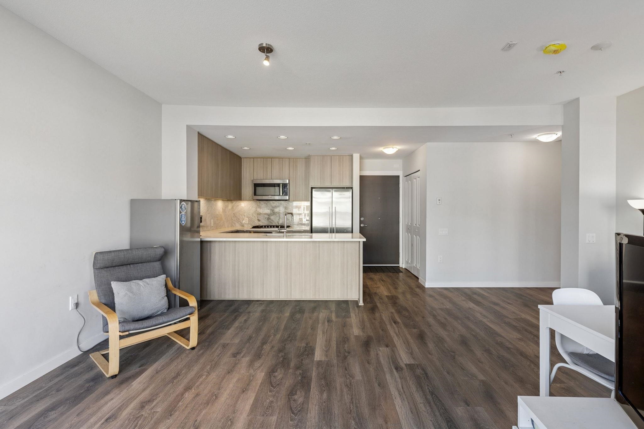 510 3289 RIVERWALK AVENUE Unit: 510