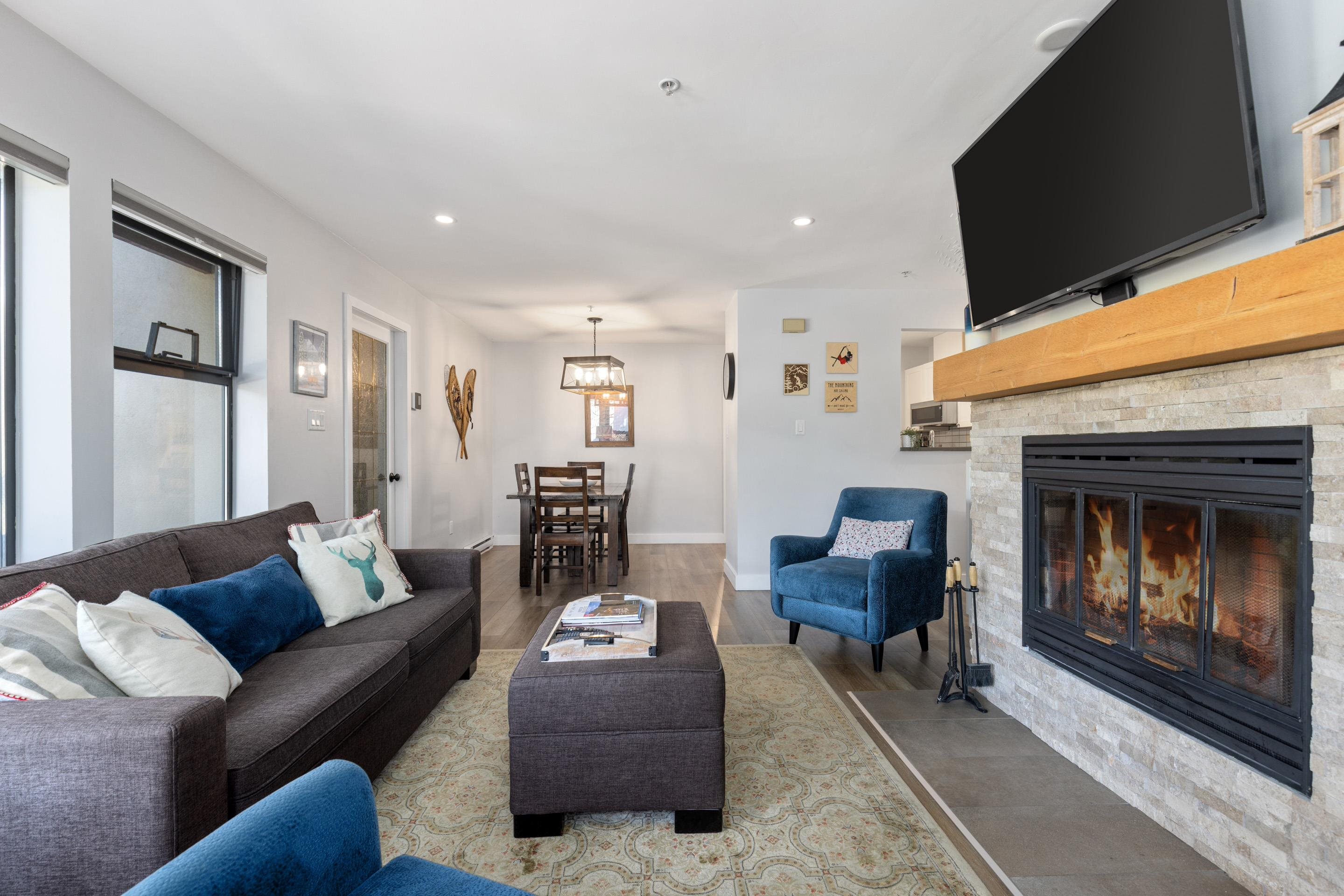 2 4637 BLACKCOMB WAY