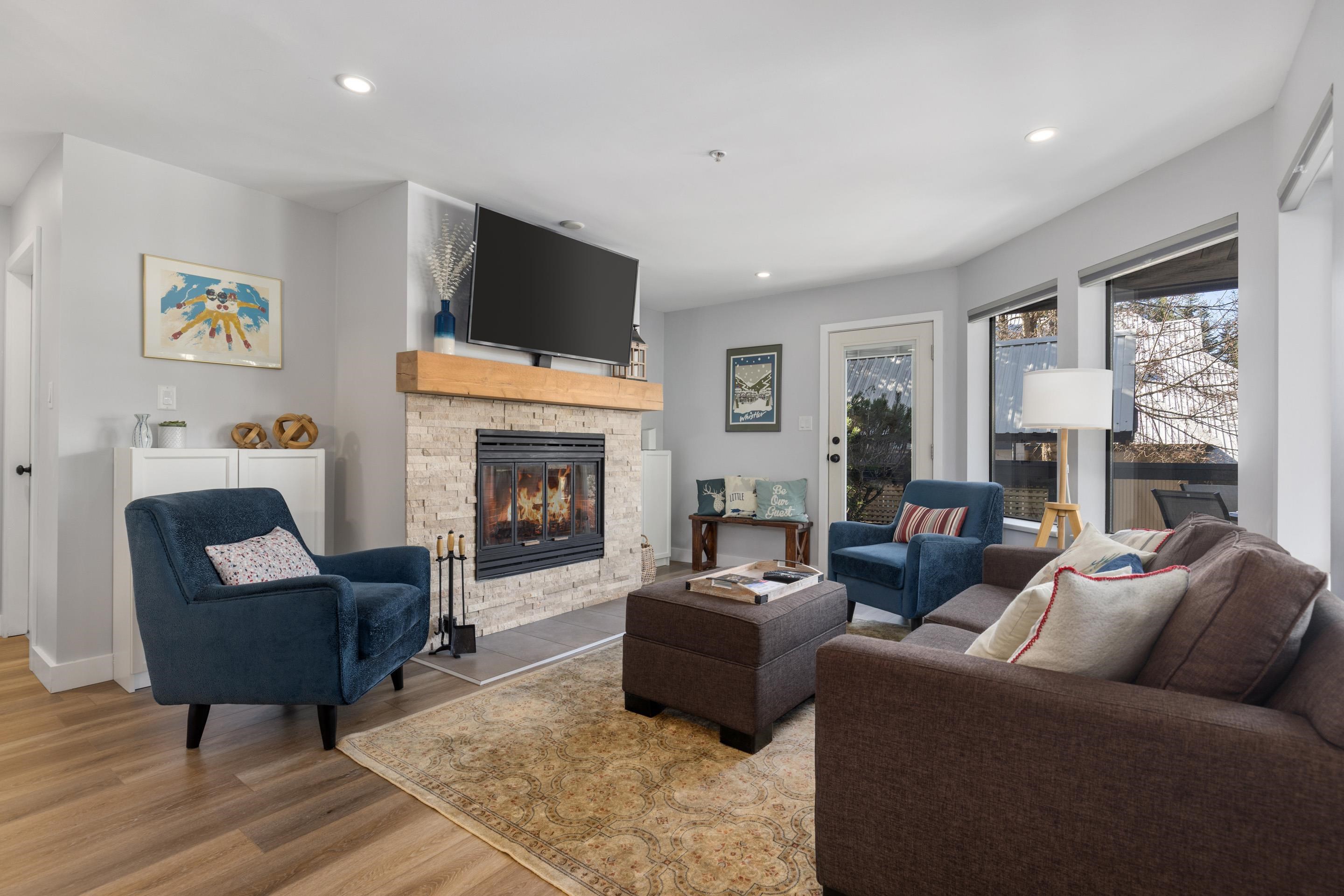 2 4637 BLACKCOMB WAY