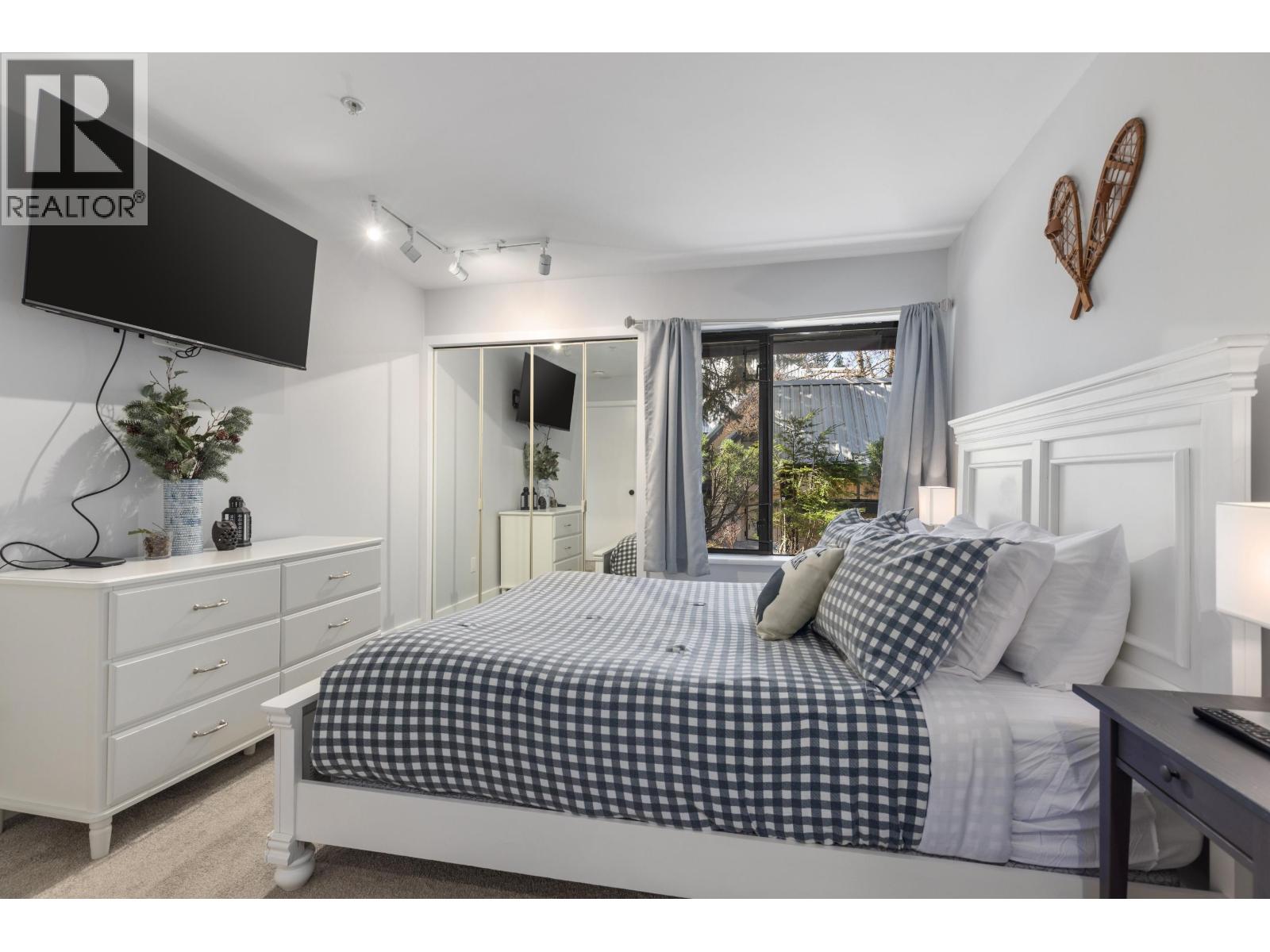 2 4637 BLACKCOMB WAY