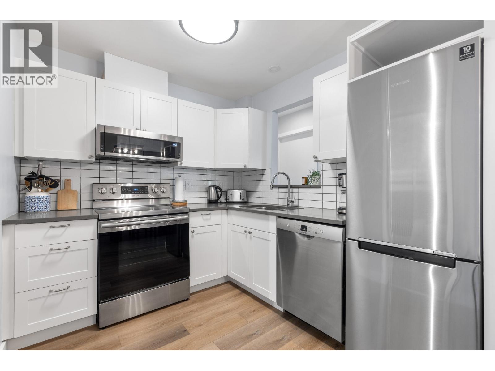 2 4637 BLACKCOMB WAY