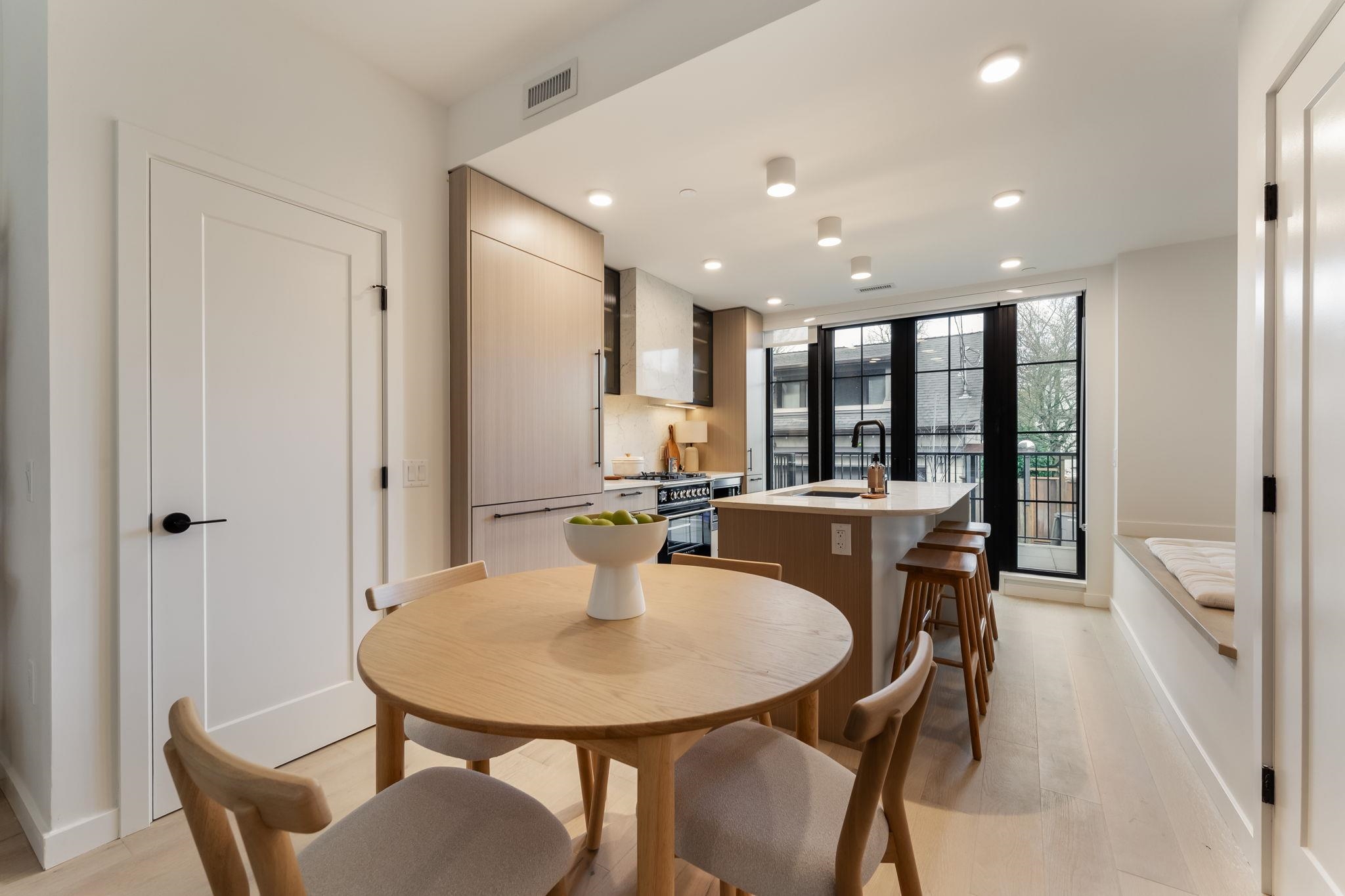 197 W KING EDWARD AVE STREET