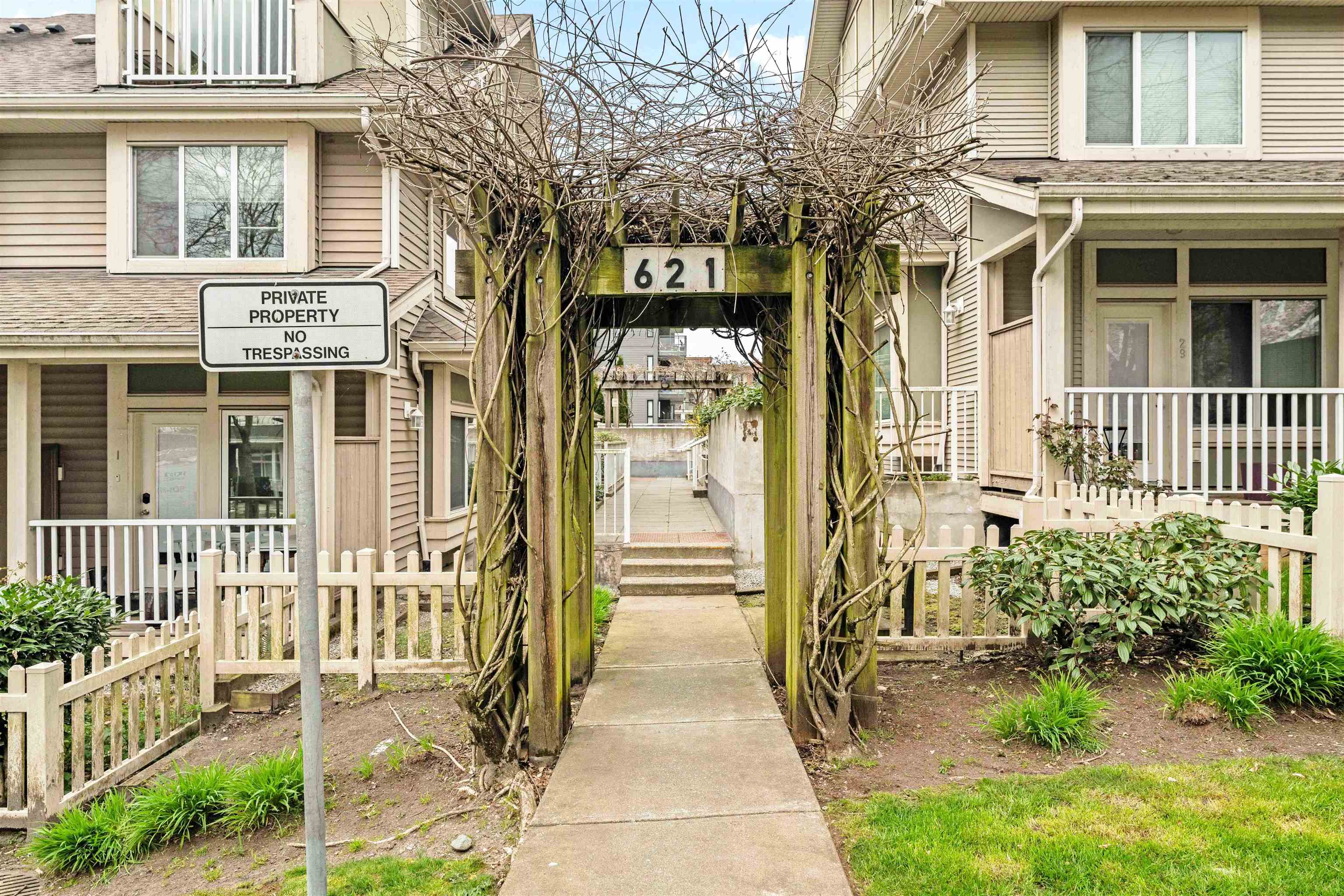 15 621 LANGSIDE AVENUE Unit: 15
