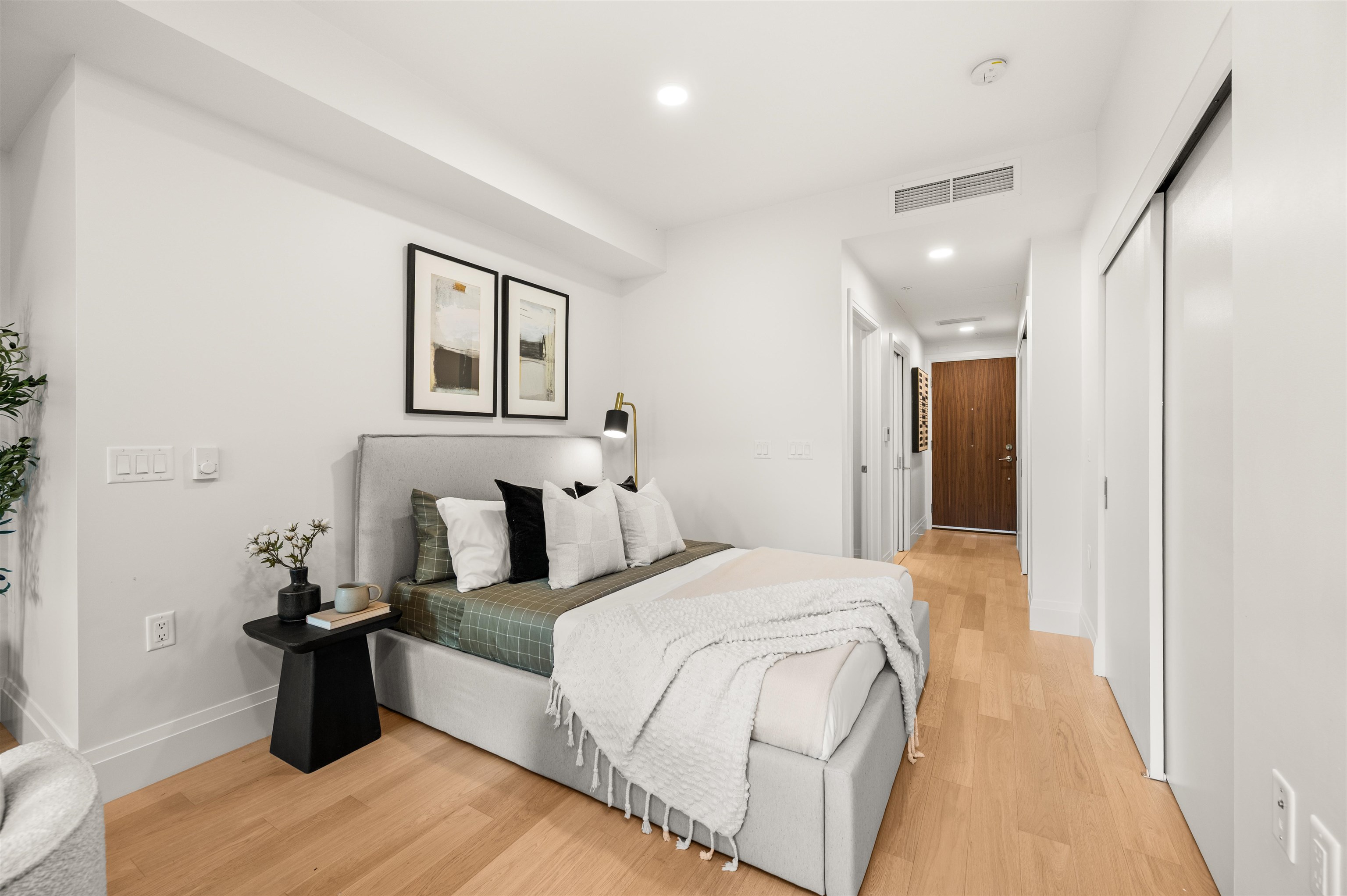 106 2550 GARDEN DRIVE Unit: 106