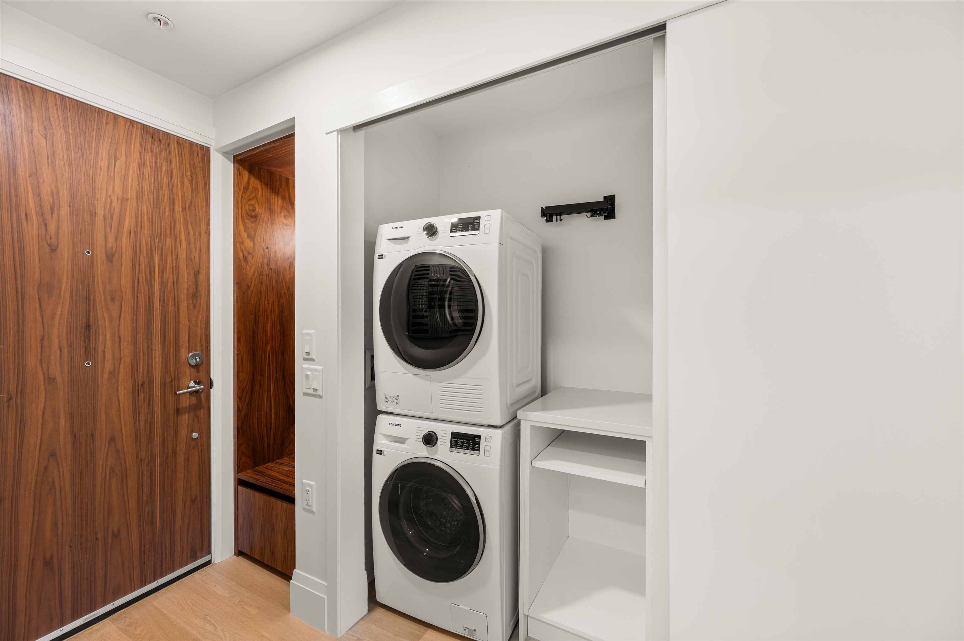 106 2550 GARDEN DRIVE Unit: 106