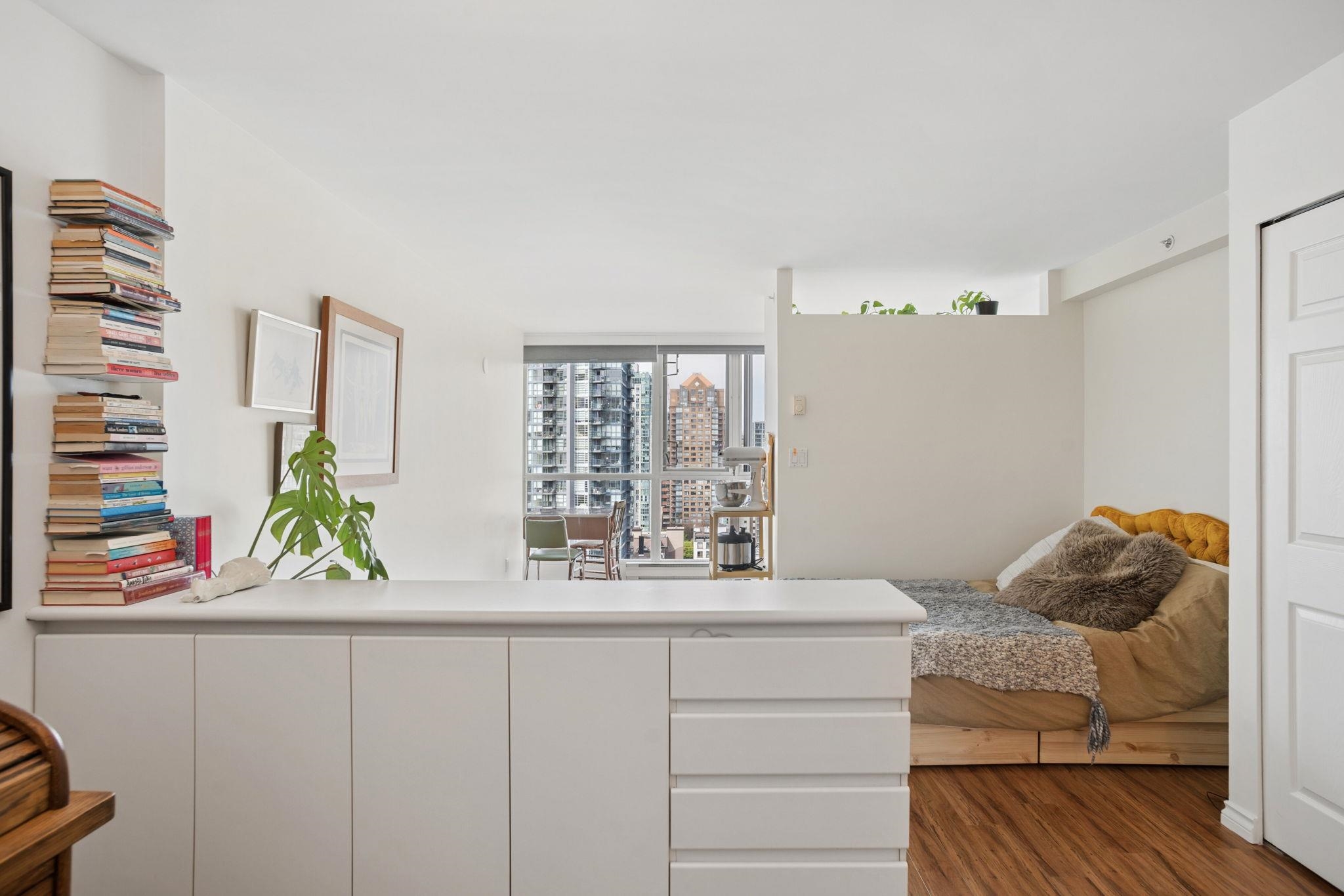 2101 1188 RICHARDS STREET Unit: 2101