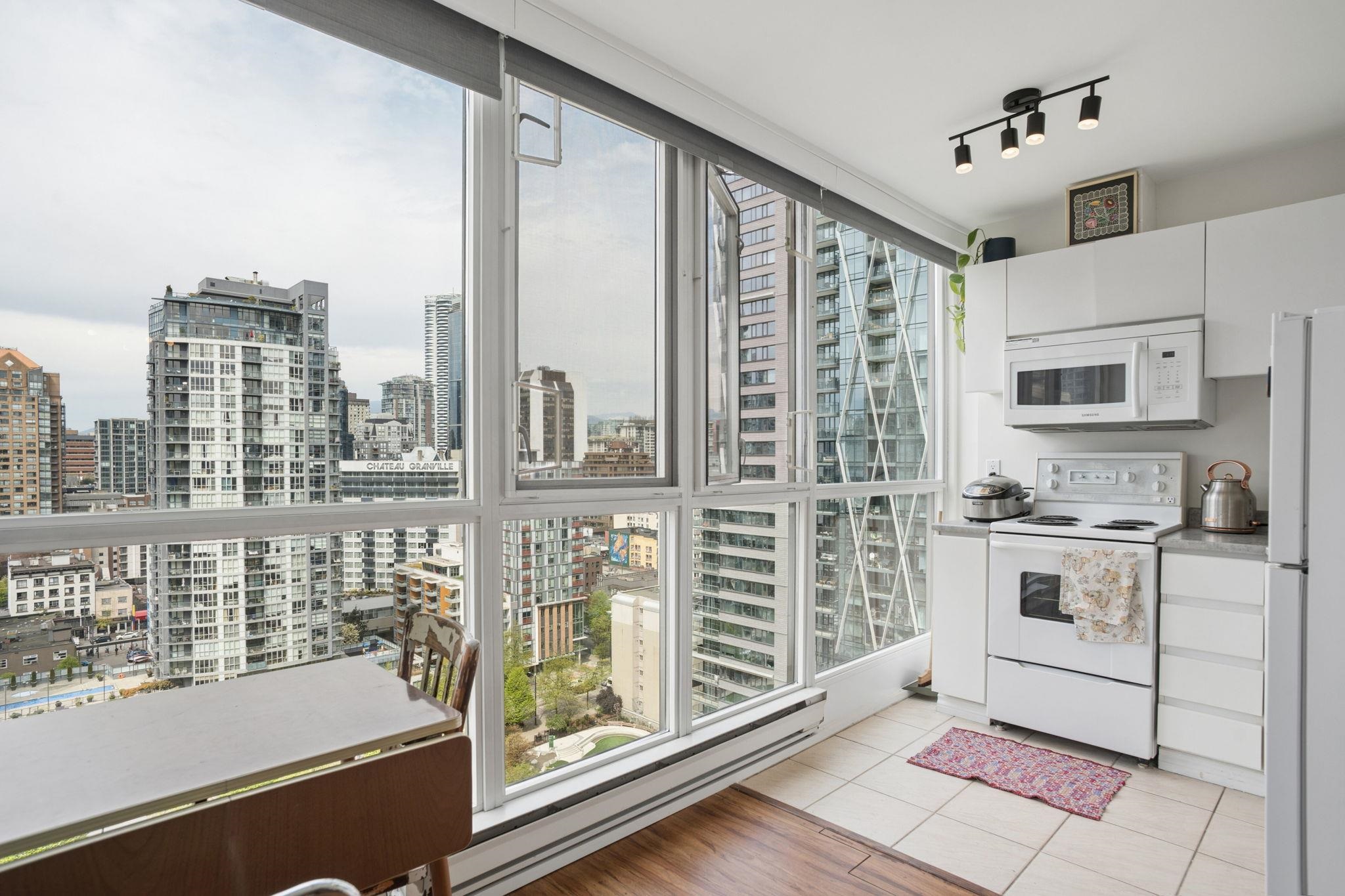 2101 1188 RICHARDS STREET Unit: 2101
