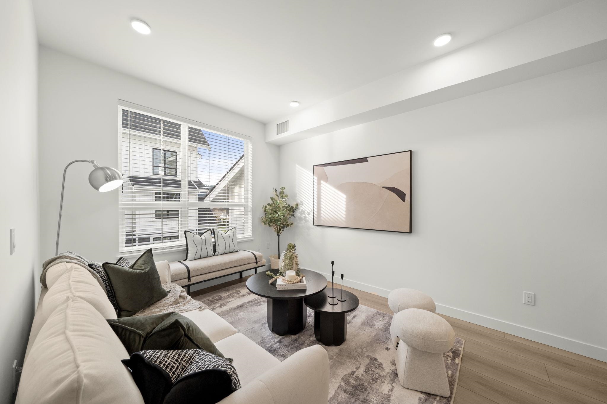 20 728 LEA AVENUE Unit: 20