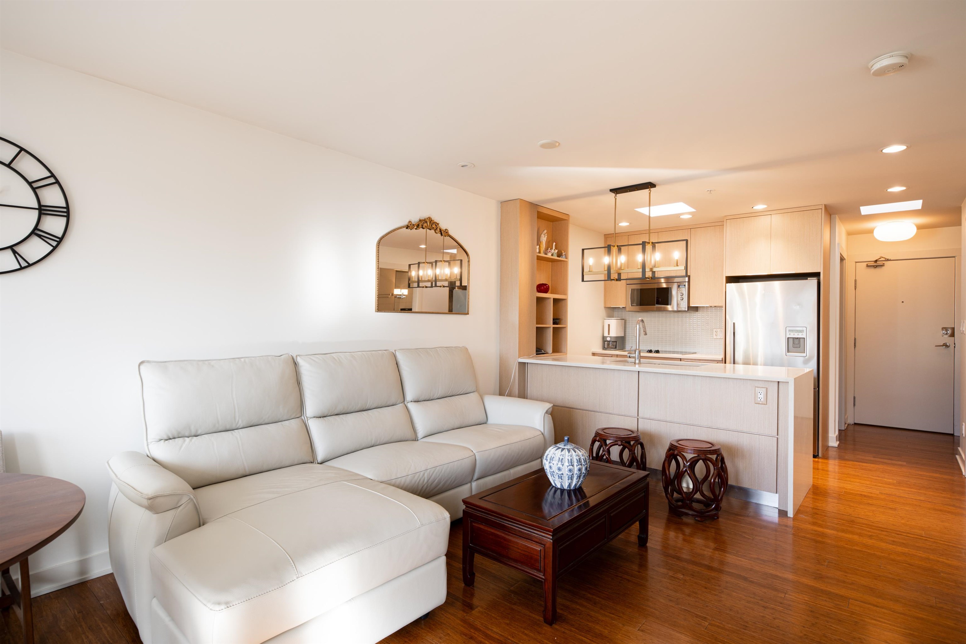 403 2481 WATERLOO STREET Unit: 403
