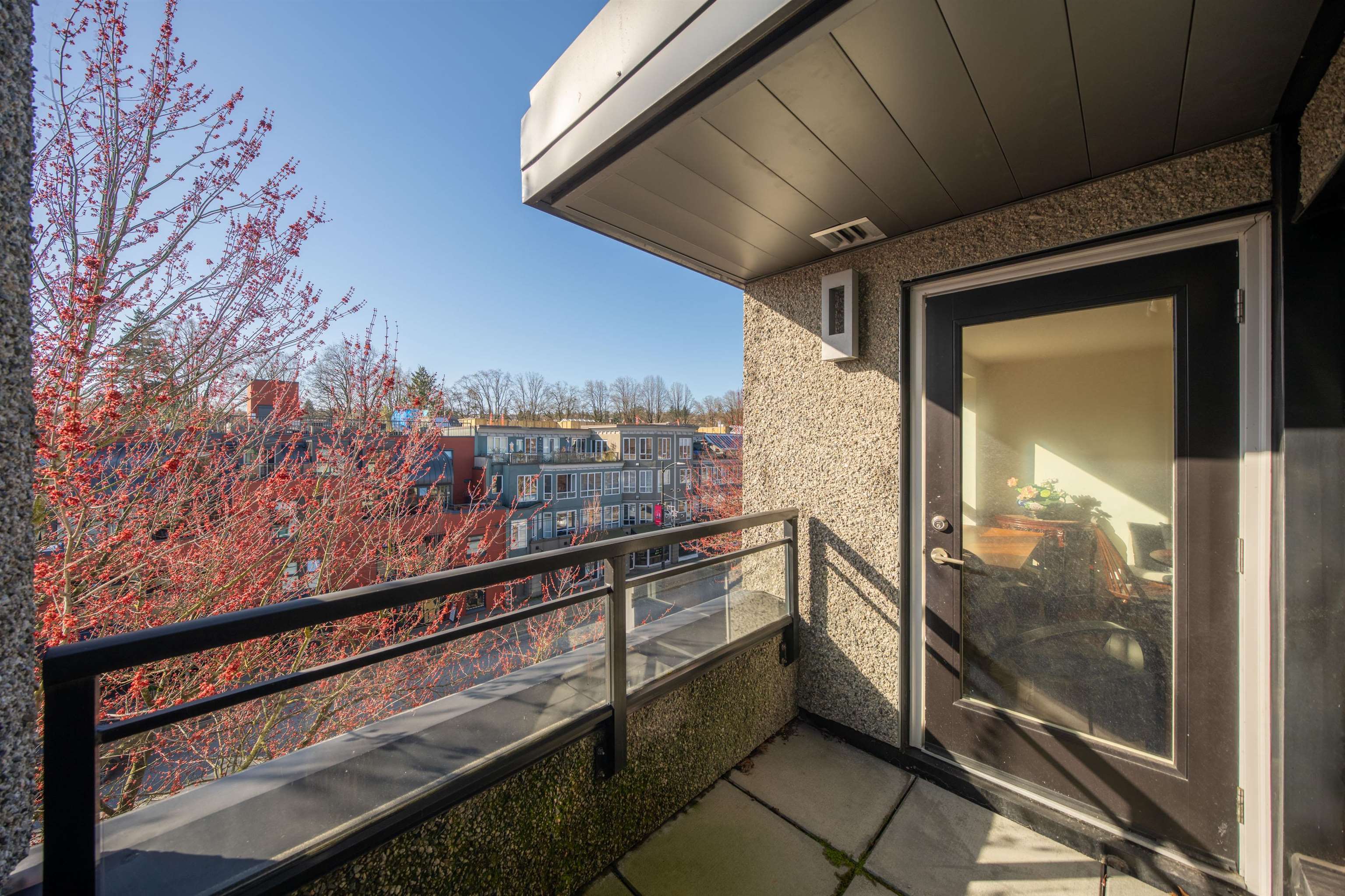 403 2481 WATERLOO STREET Unit: 403