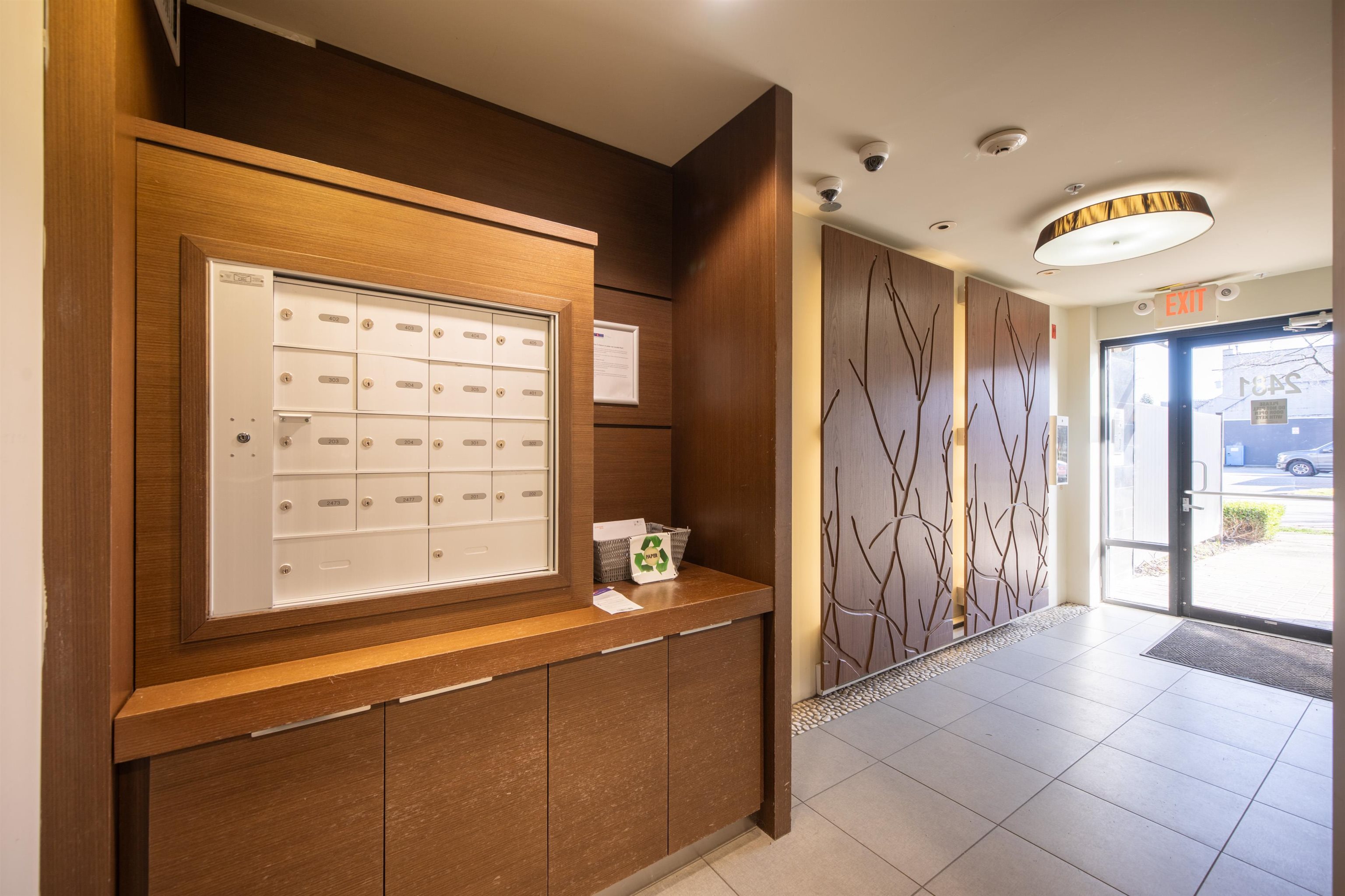 403 2481 WATERLOO STREET Unit: 403