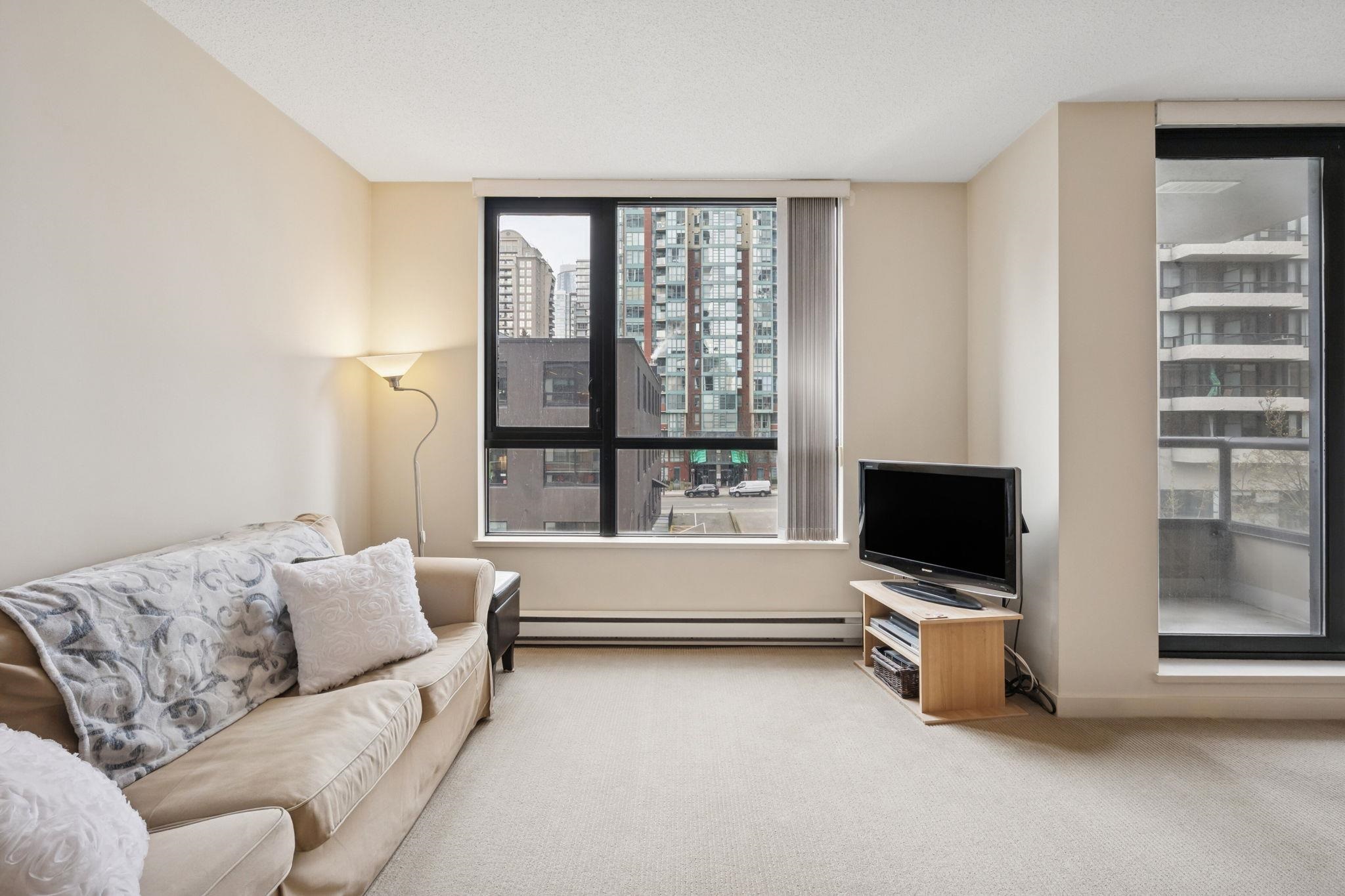 502 977 MAINLAND STREET Unit: 502