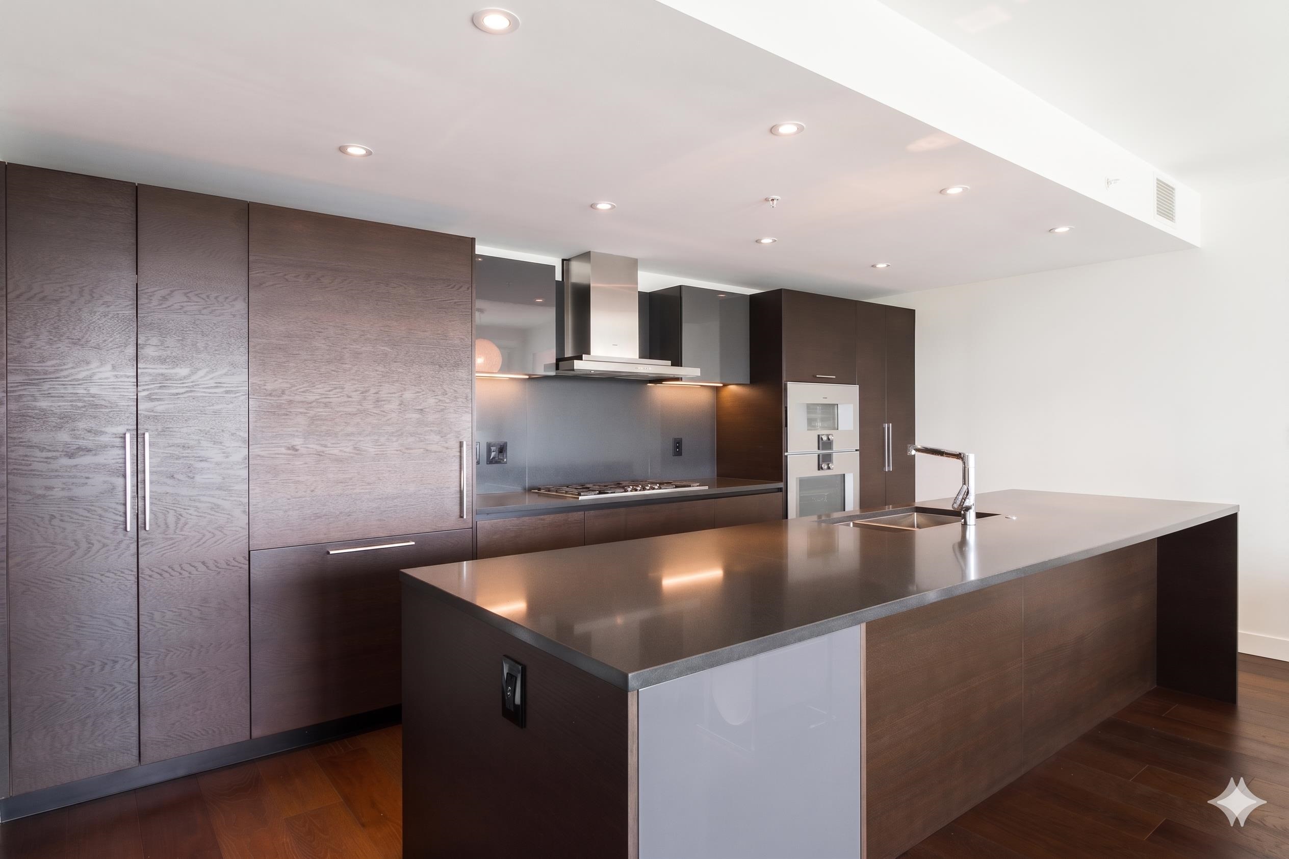904 1561 W 57TH AVENUE Unit: 904