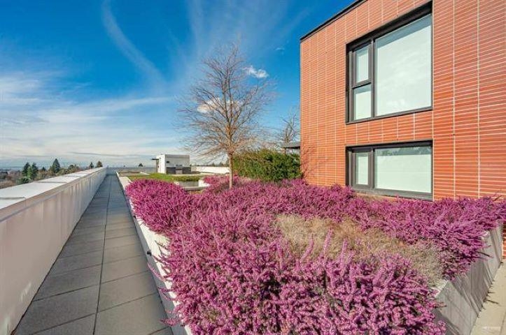 904 1561 W 57TH AVENUE Unit: 904