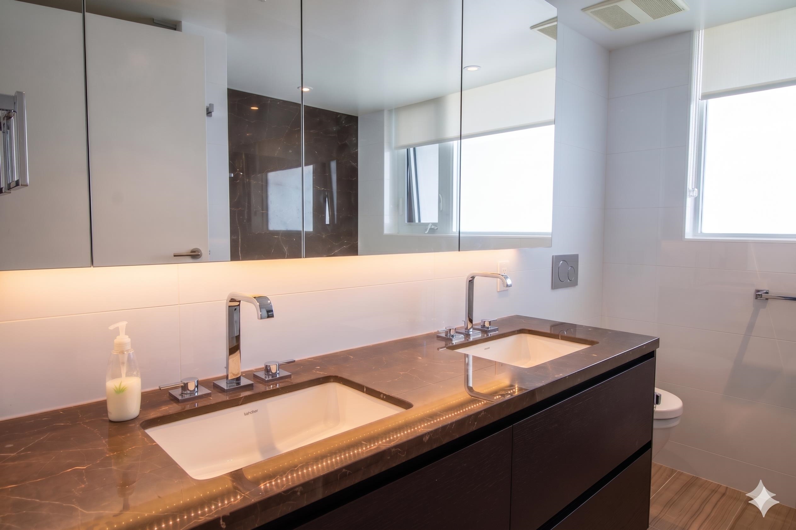 904 1561 W 57TH AVENUE Unit: 904