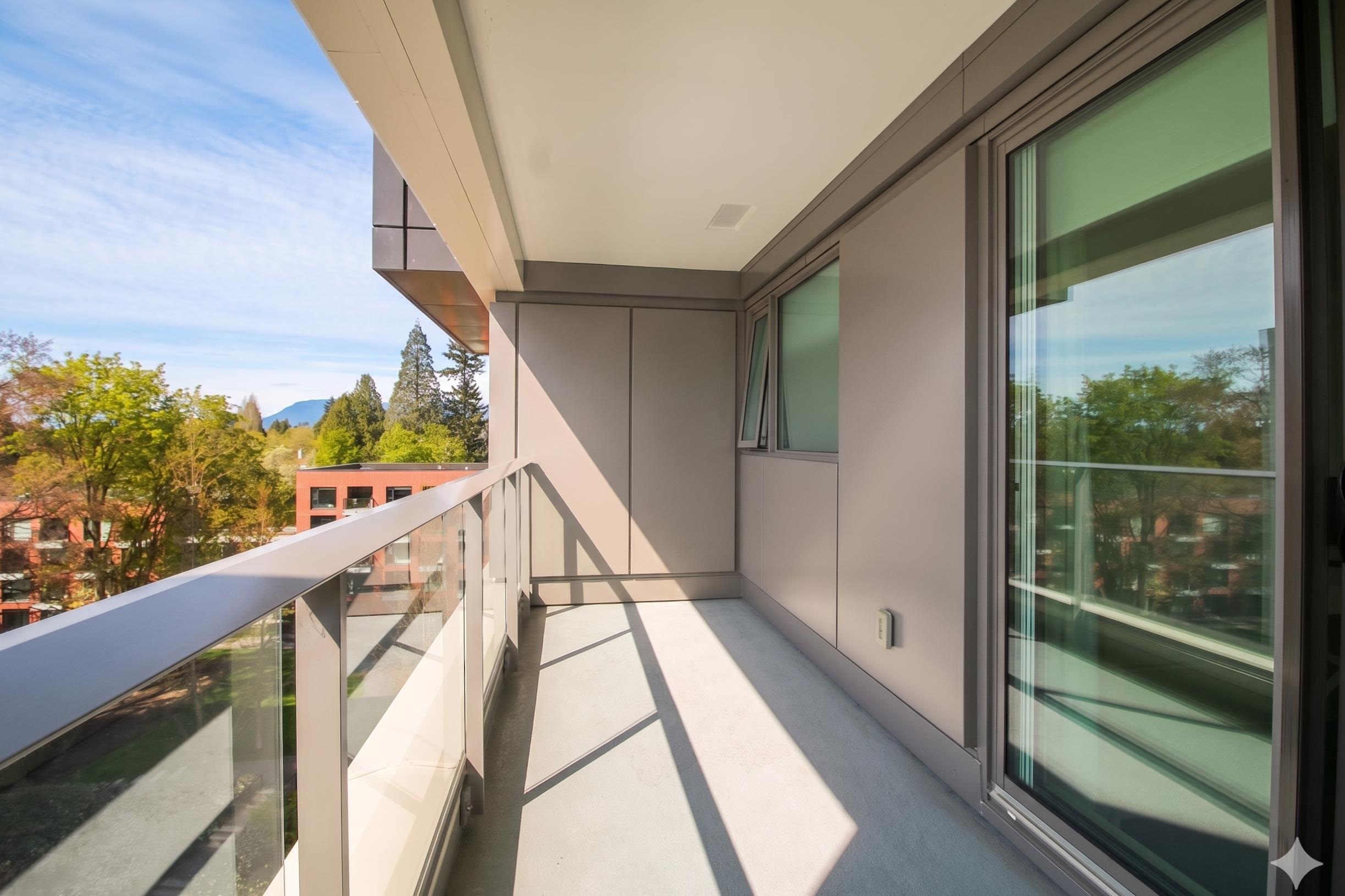 904 1561 W 57TH AVENUE Unit: 904