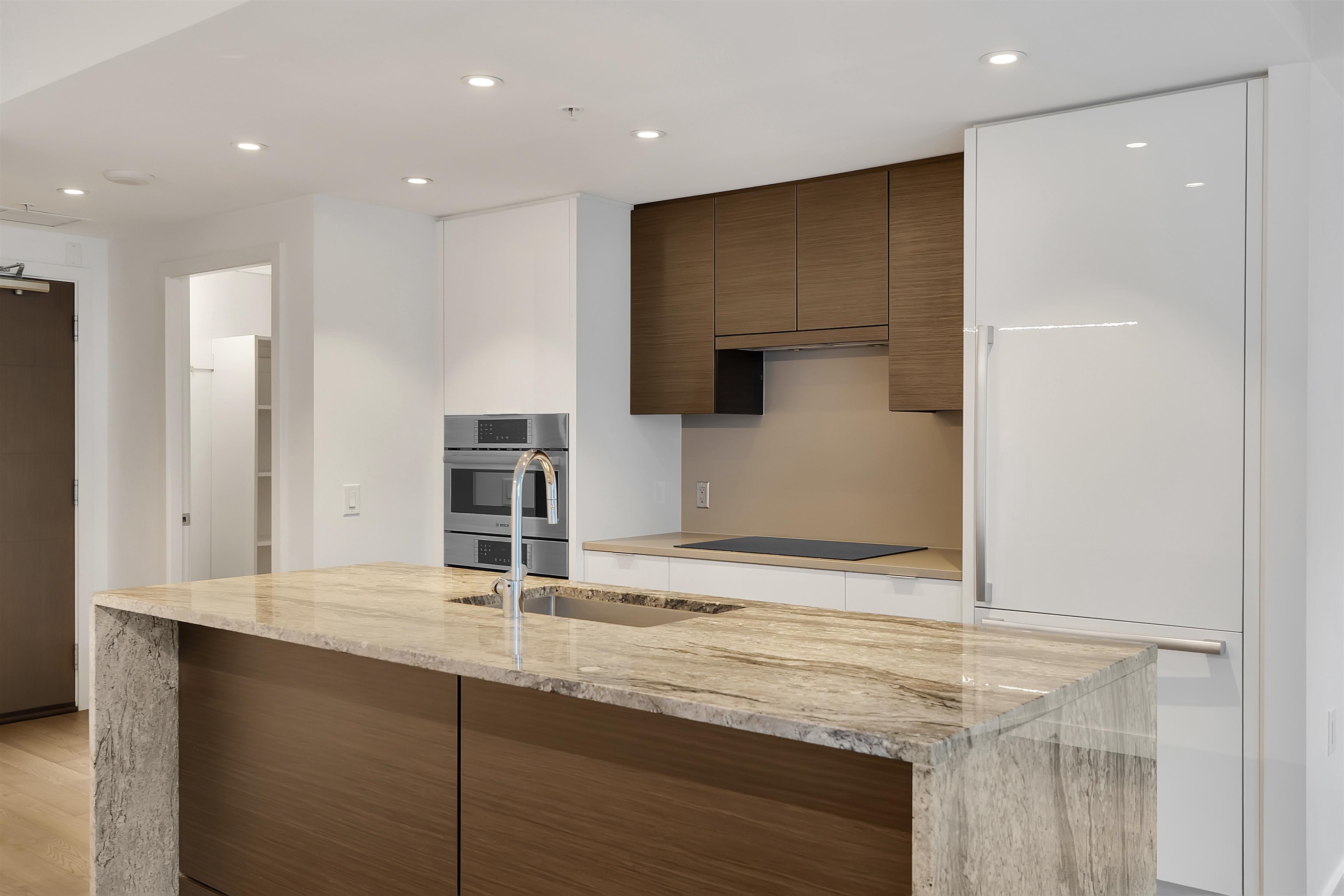 102 1688 PULLMAN PORTER STREET Unit: 102