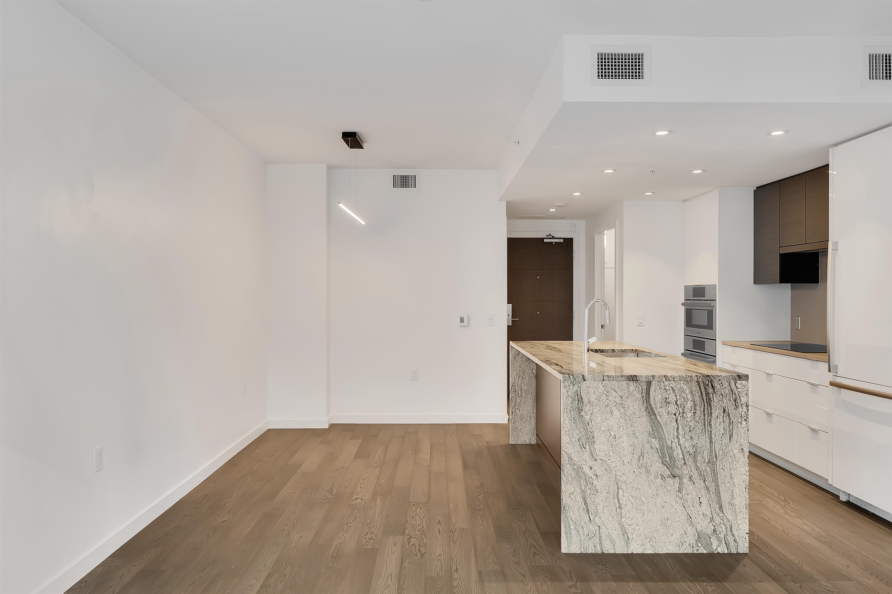 102 1688 PULLMAN PORTER STREET Unit: 102