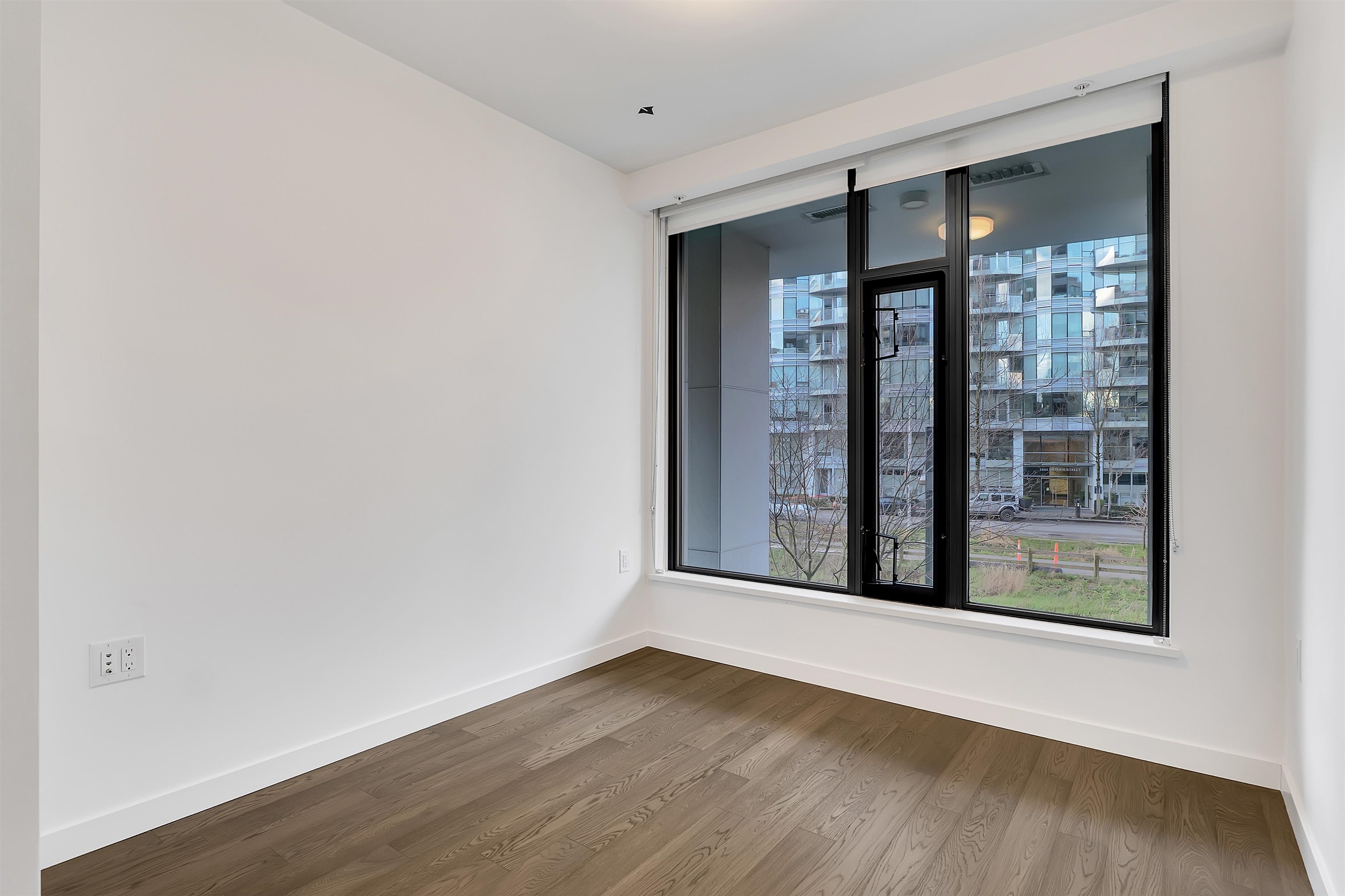 102 1688 PULLMAN PORTER STREET Unit: 102