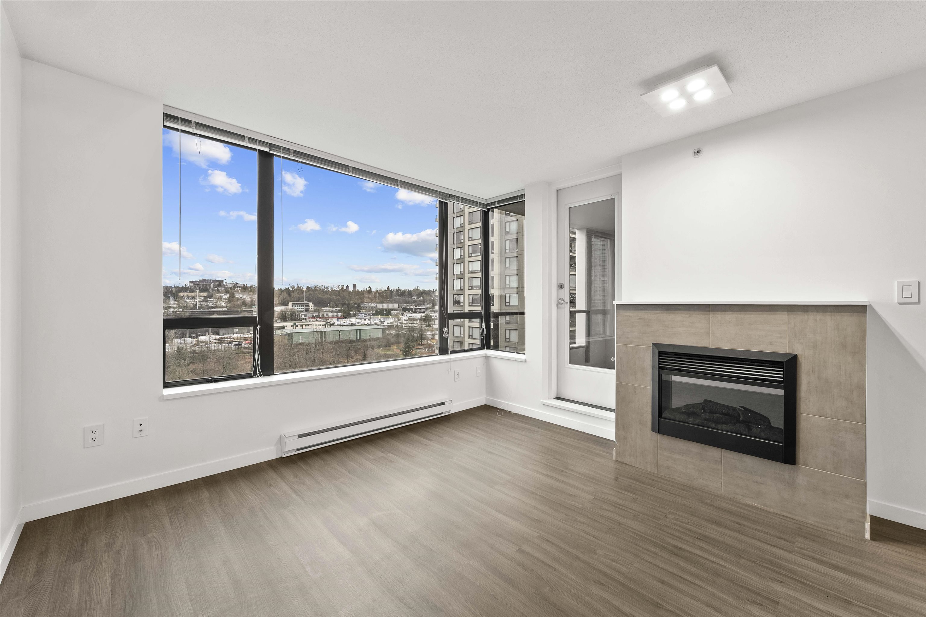 903 4182 DAWSON STREET Unit: 903