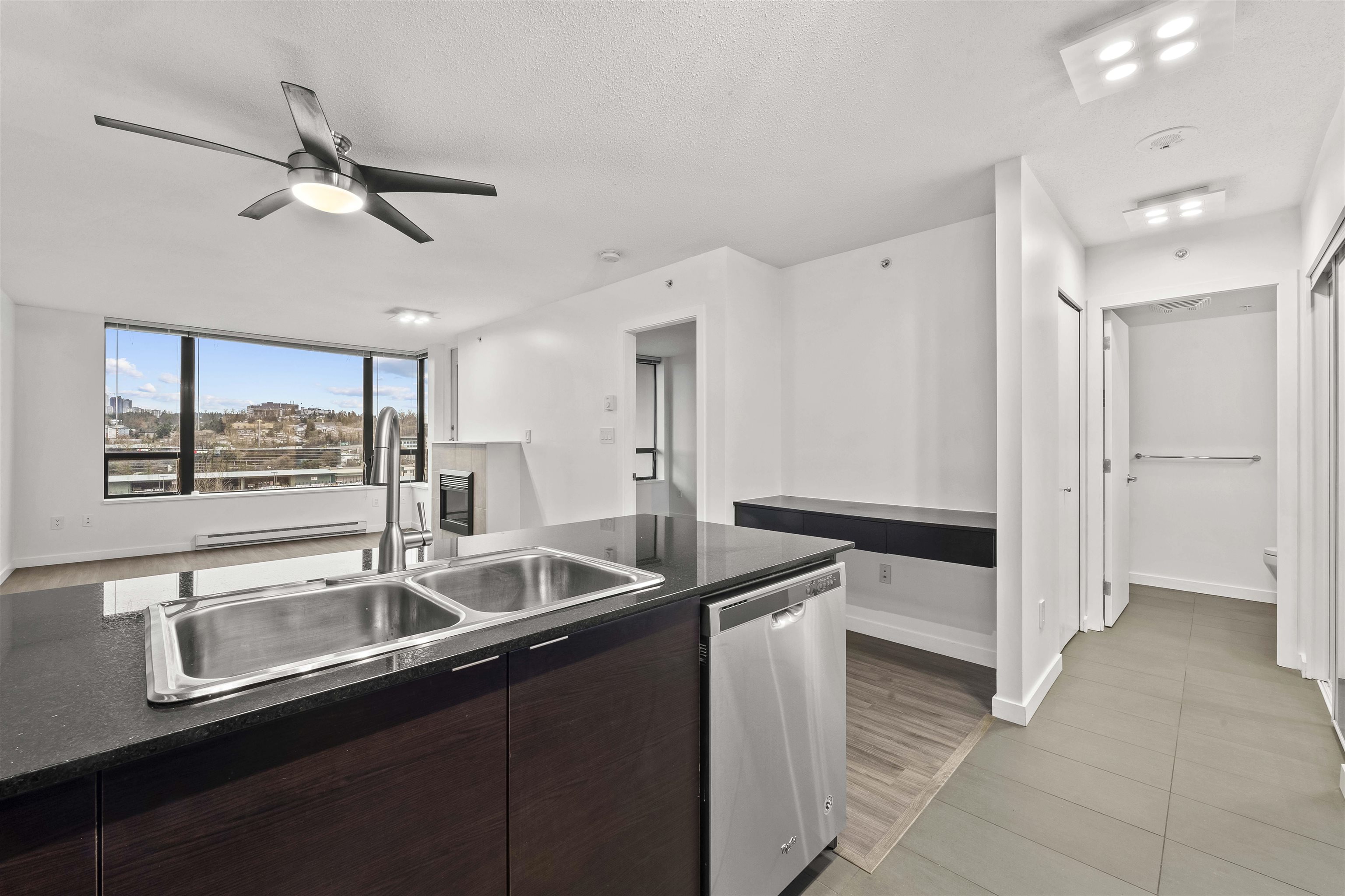 903 4182 DAWSON STREET Unit: 903
