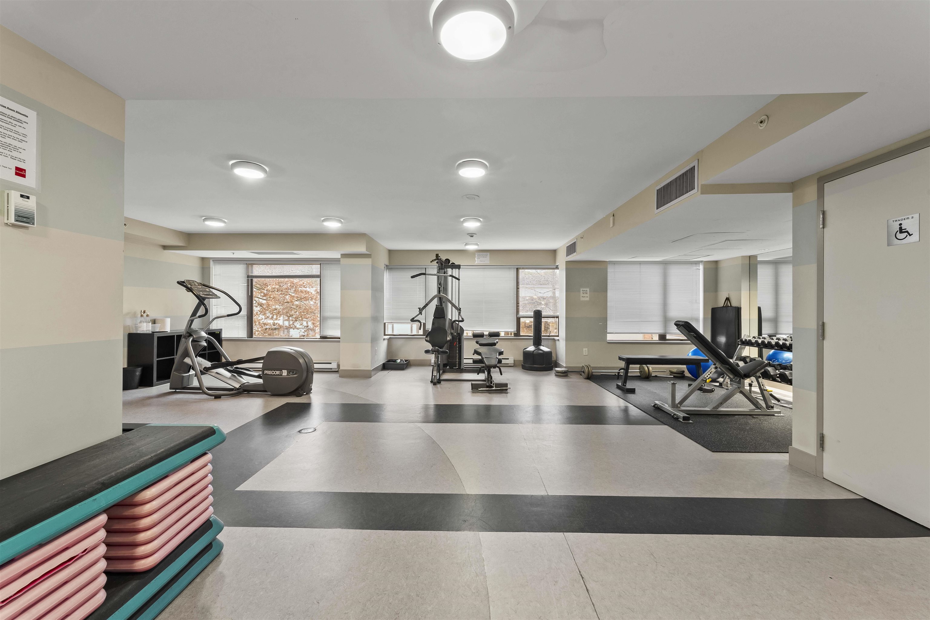 903 4182 DAWSON STREET Unit: 903