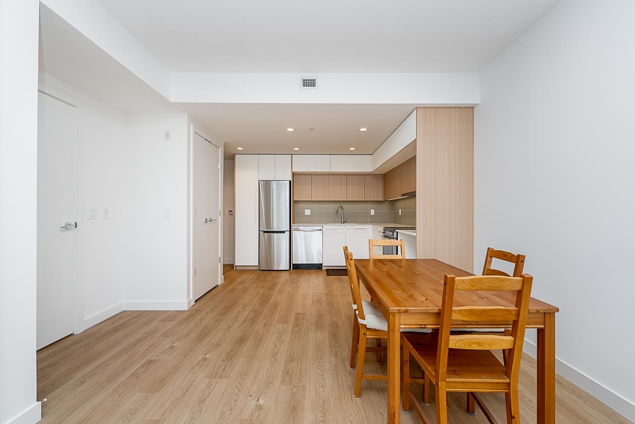 512 9888 UNIVERSITY CRESCENT Unit: 512