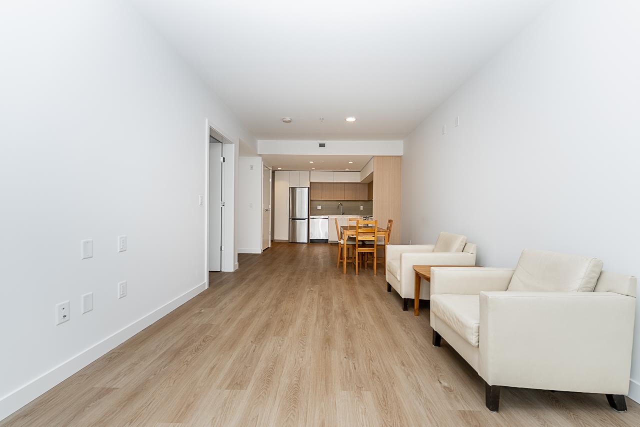 512 9888 UNIVERSITY CRESCENT Unit: 512