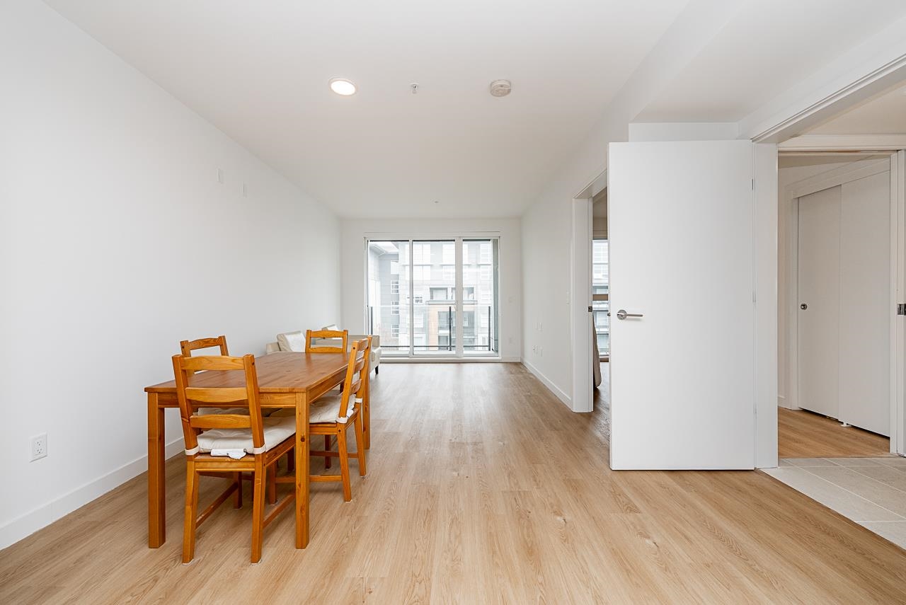 512 9888 UNIVERSITY CRESCENT Unit: 512