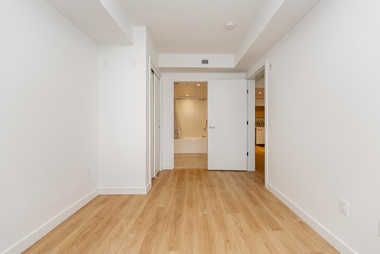 512 9888 UNIVERSITY CRESCENT Unit: 512