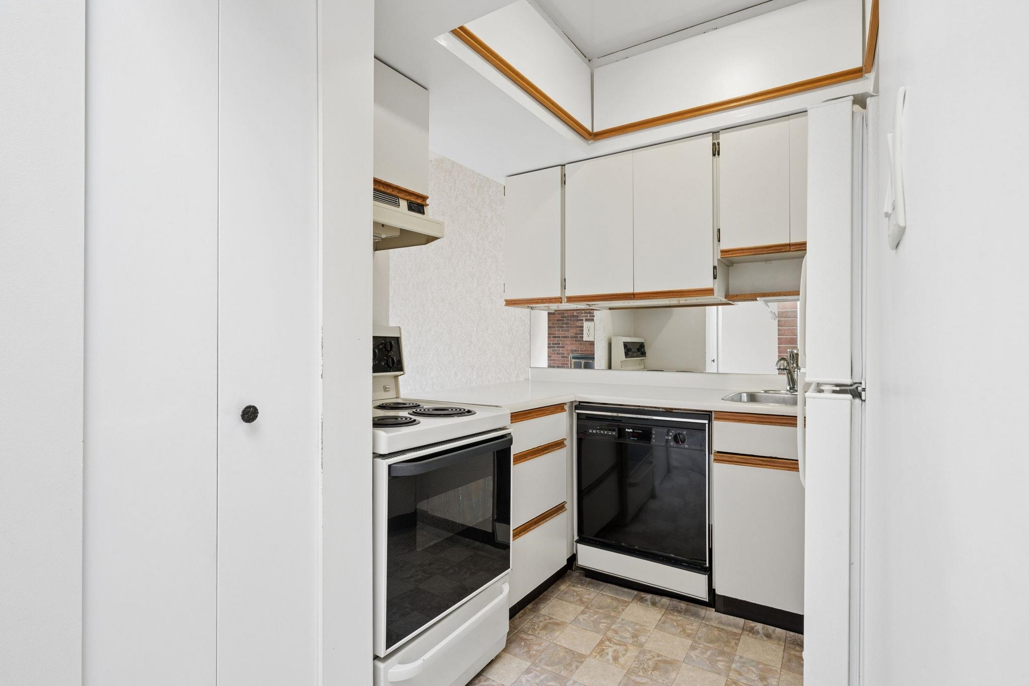 409 1535 NELSON STREET Unit: 409